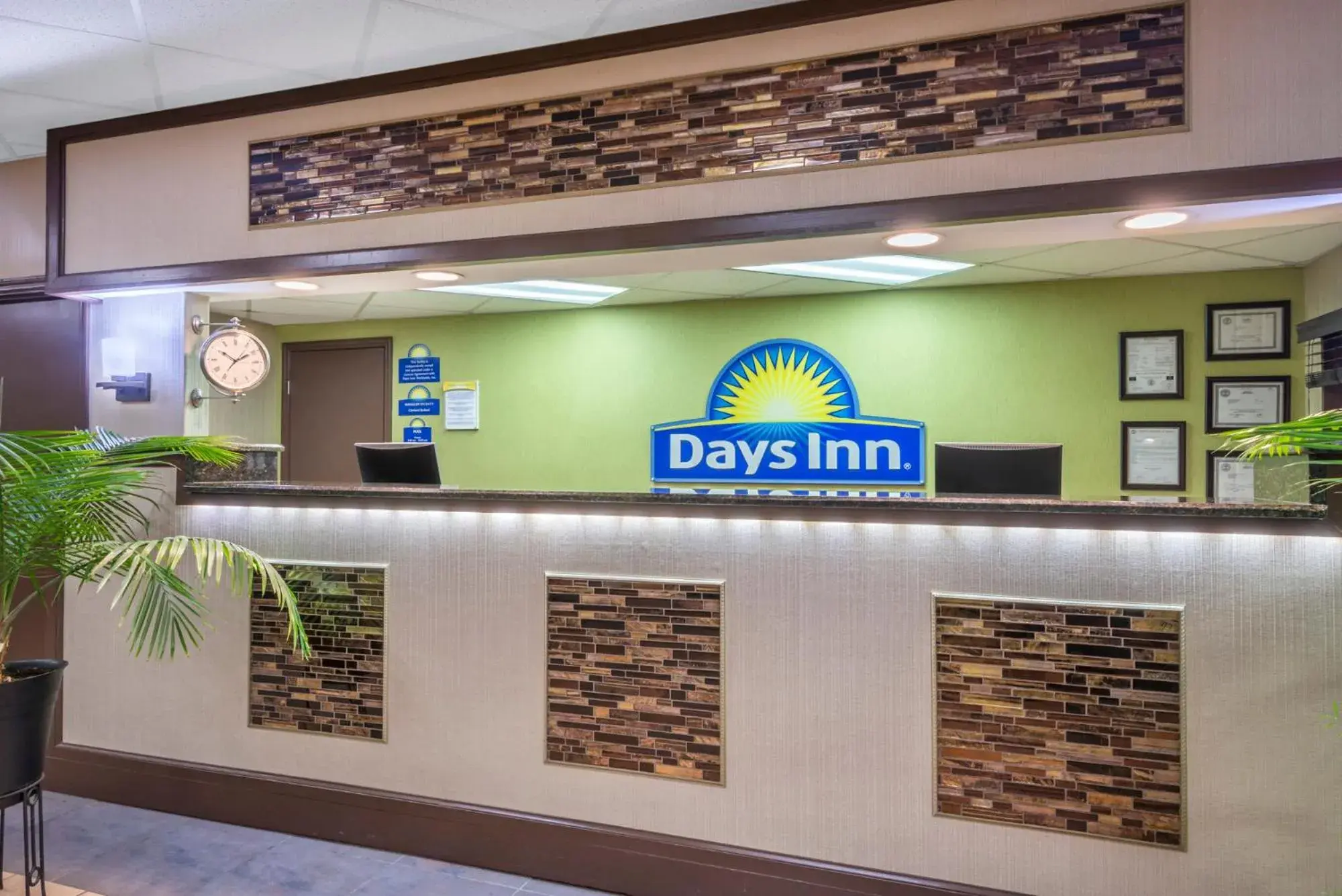 Lobby or reception in Days Inn by Wyndham Knoxville East Lobby or reception in Days Inn by Wyndham Knoxville East