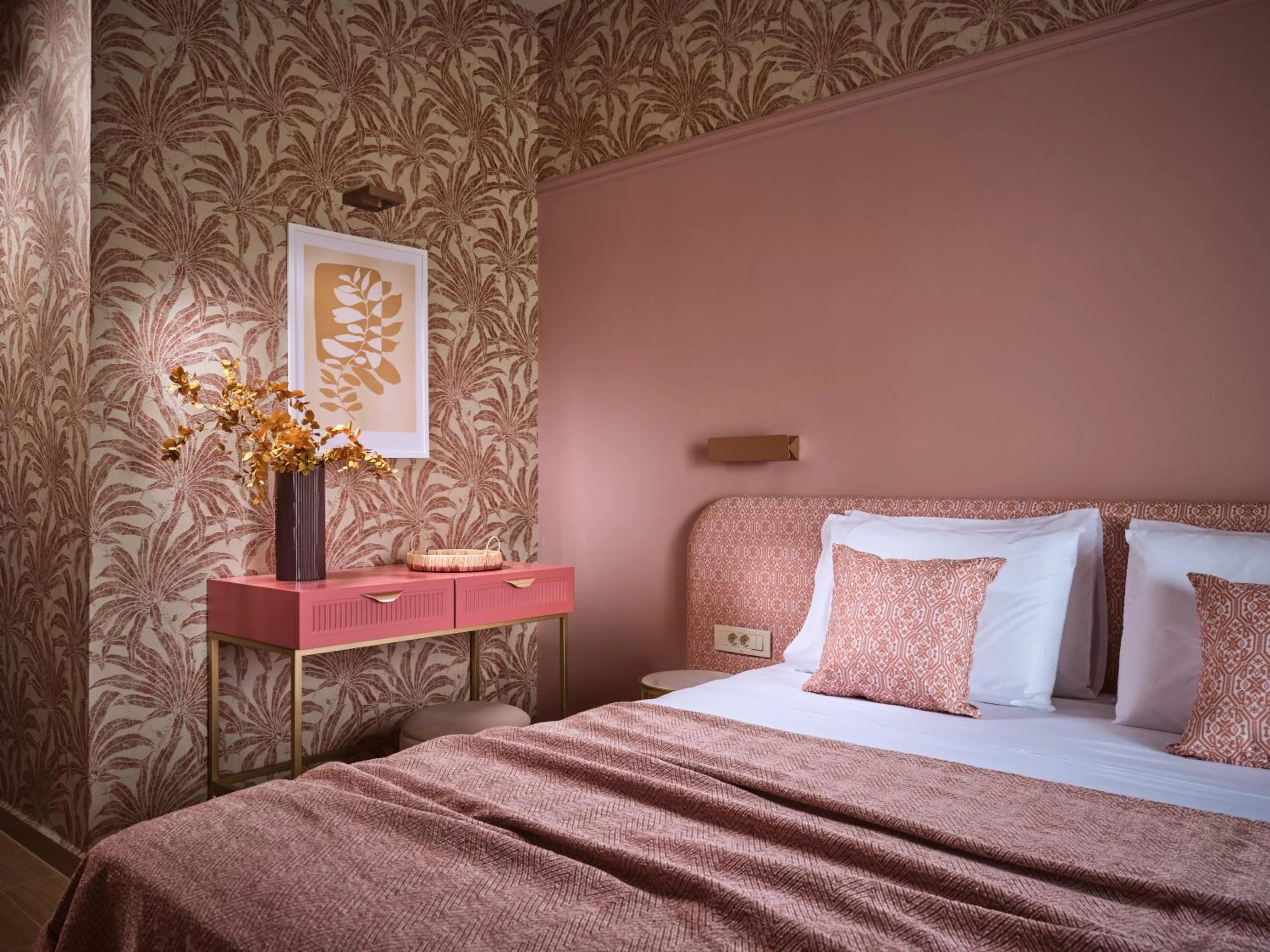 Decorative detail, Bed in Anemelia Retreat - Explore & Recharge
