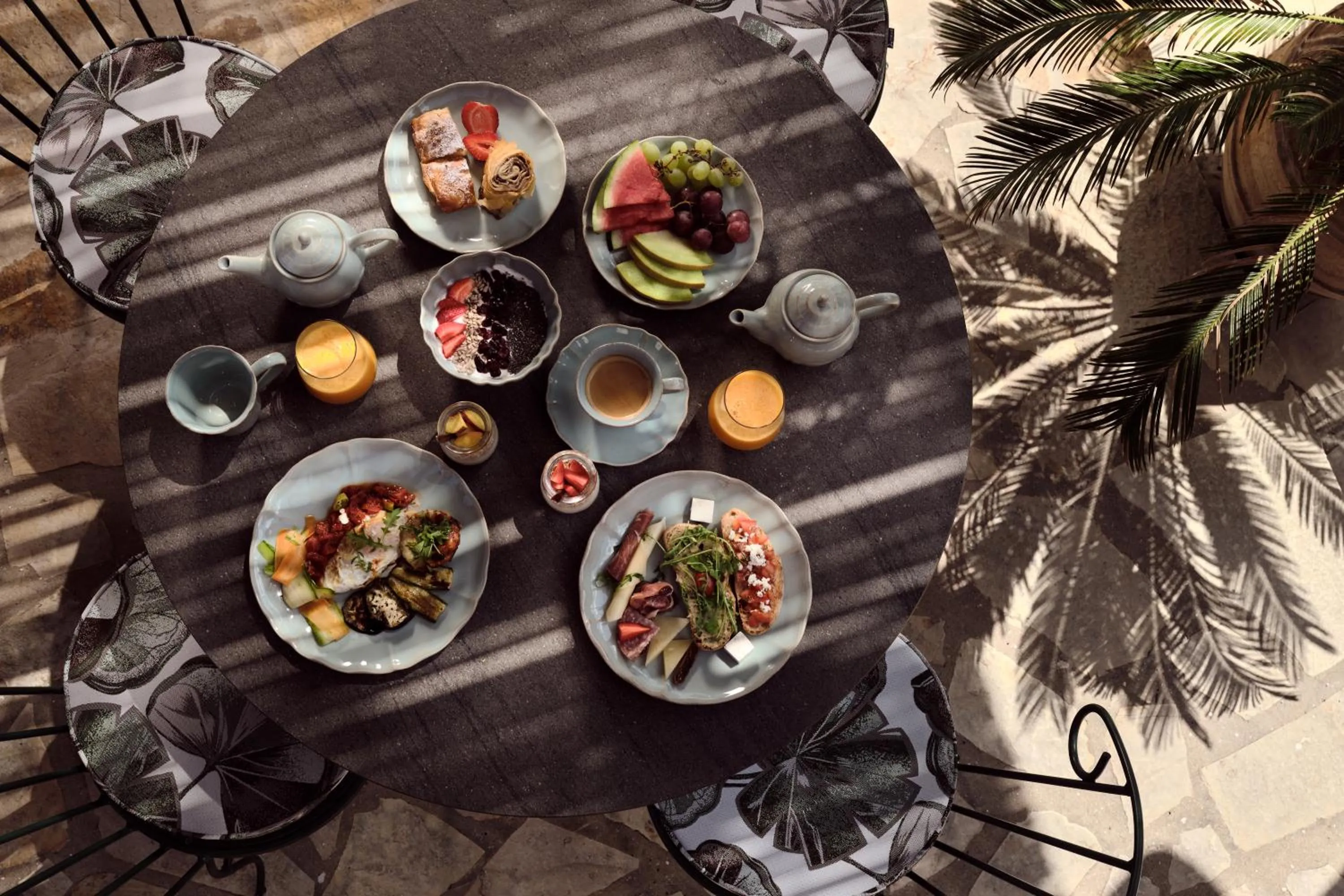 Breakfast in Anemelia Retreat - Explore & Recharge