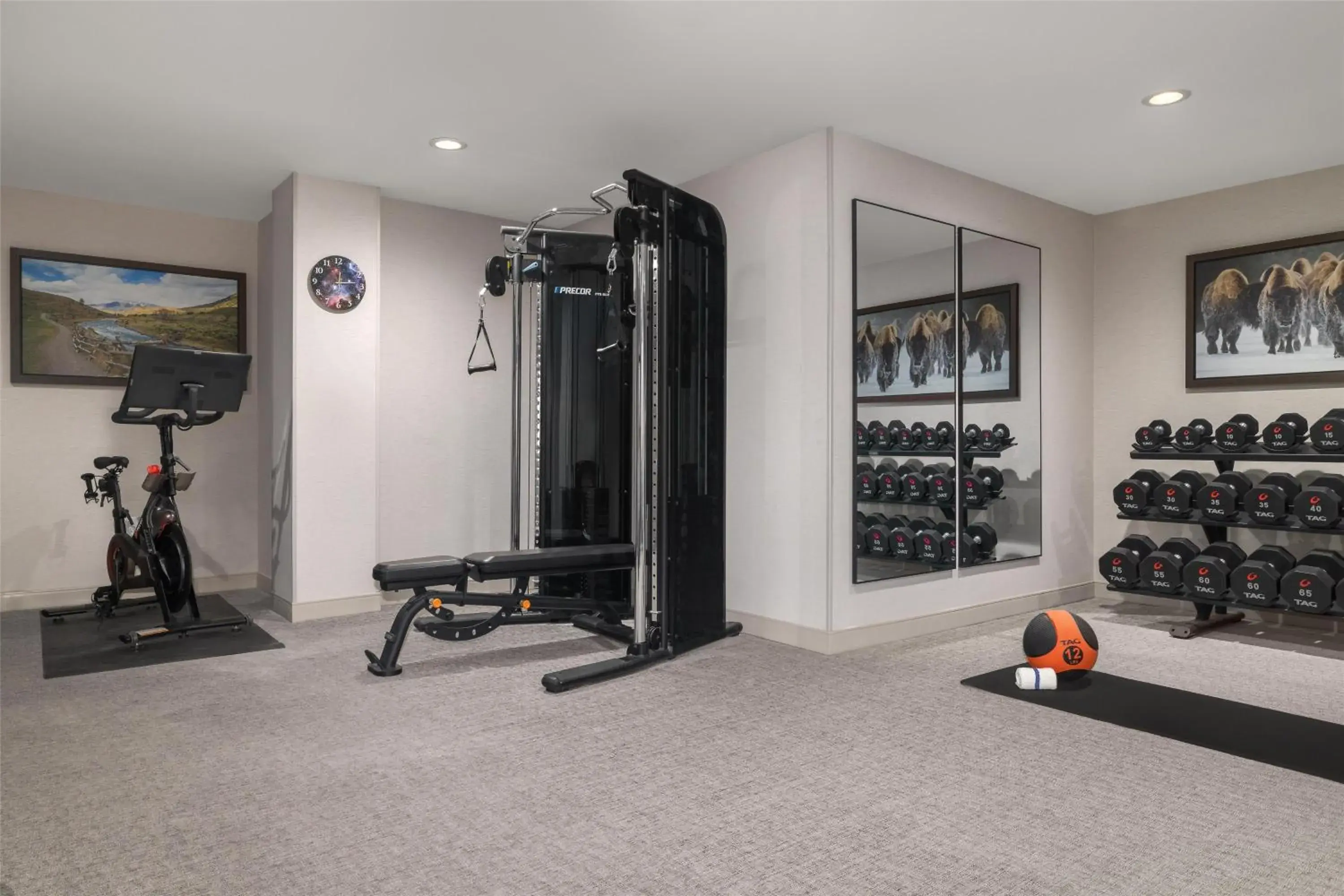 Fitness centre/facilities in Starlite Yellowstone, Tapestry Collection by Hilton Fitness centre/facilities in Starlite Yellowstone, Tapestry Collection by Hilton