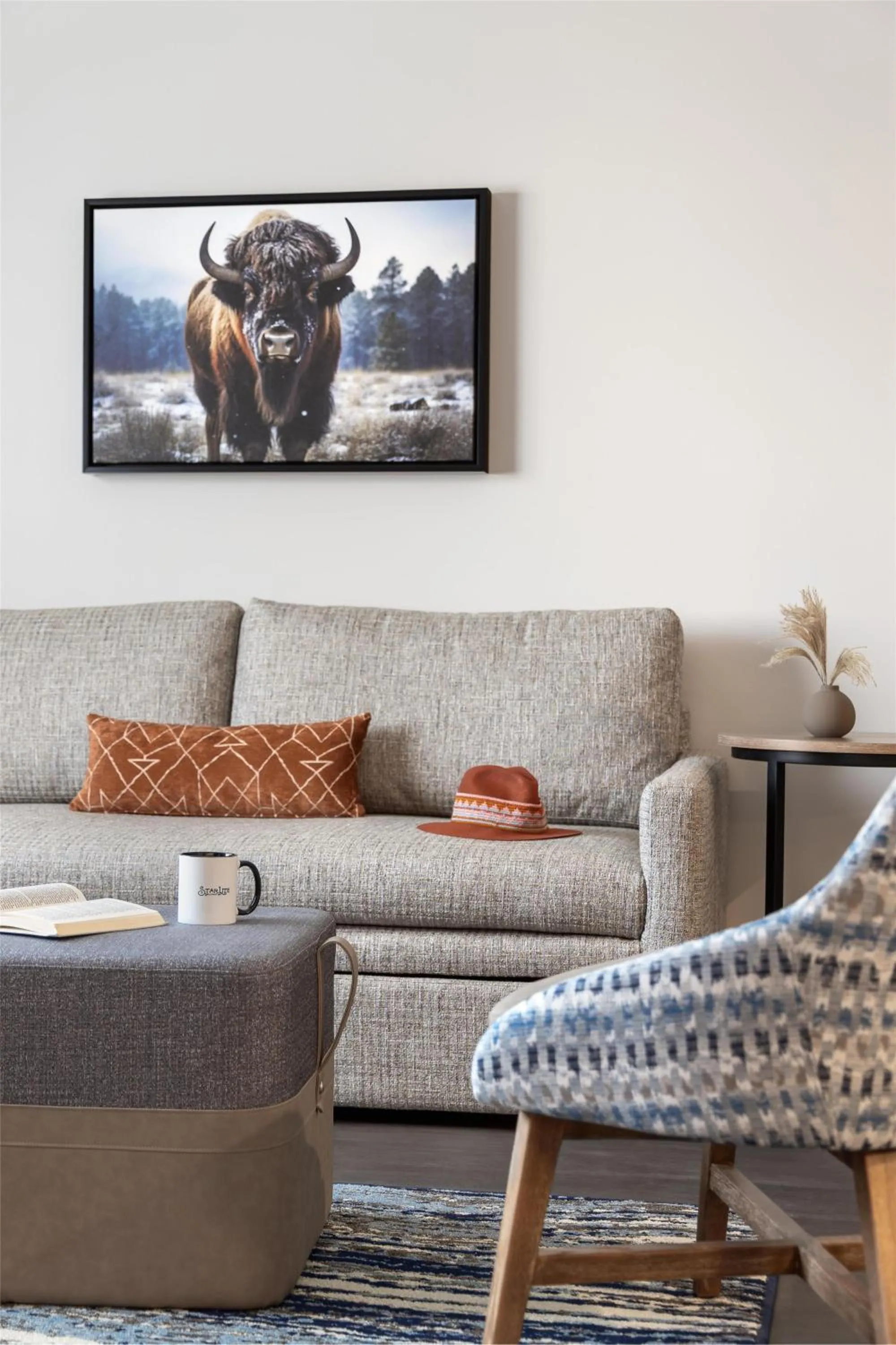 Living room in Starlite Yellowstone, Tapestry Collection by Hilton