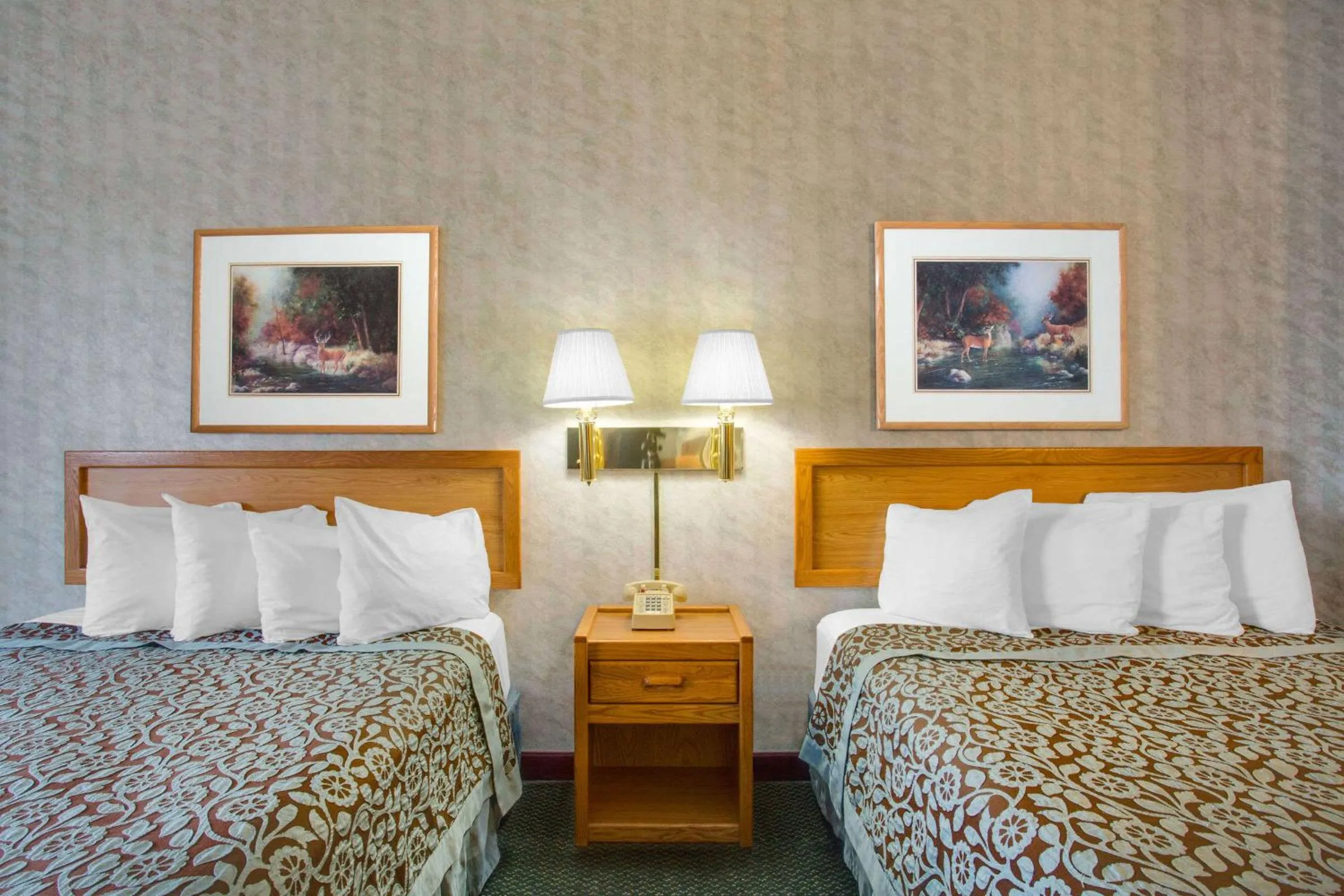 Bedroom in Days Inn by Wyndham West Yellowstone