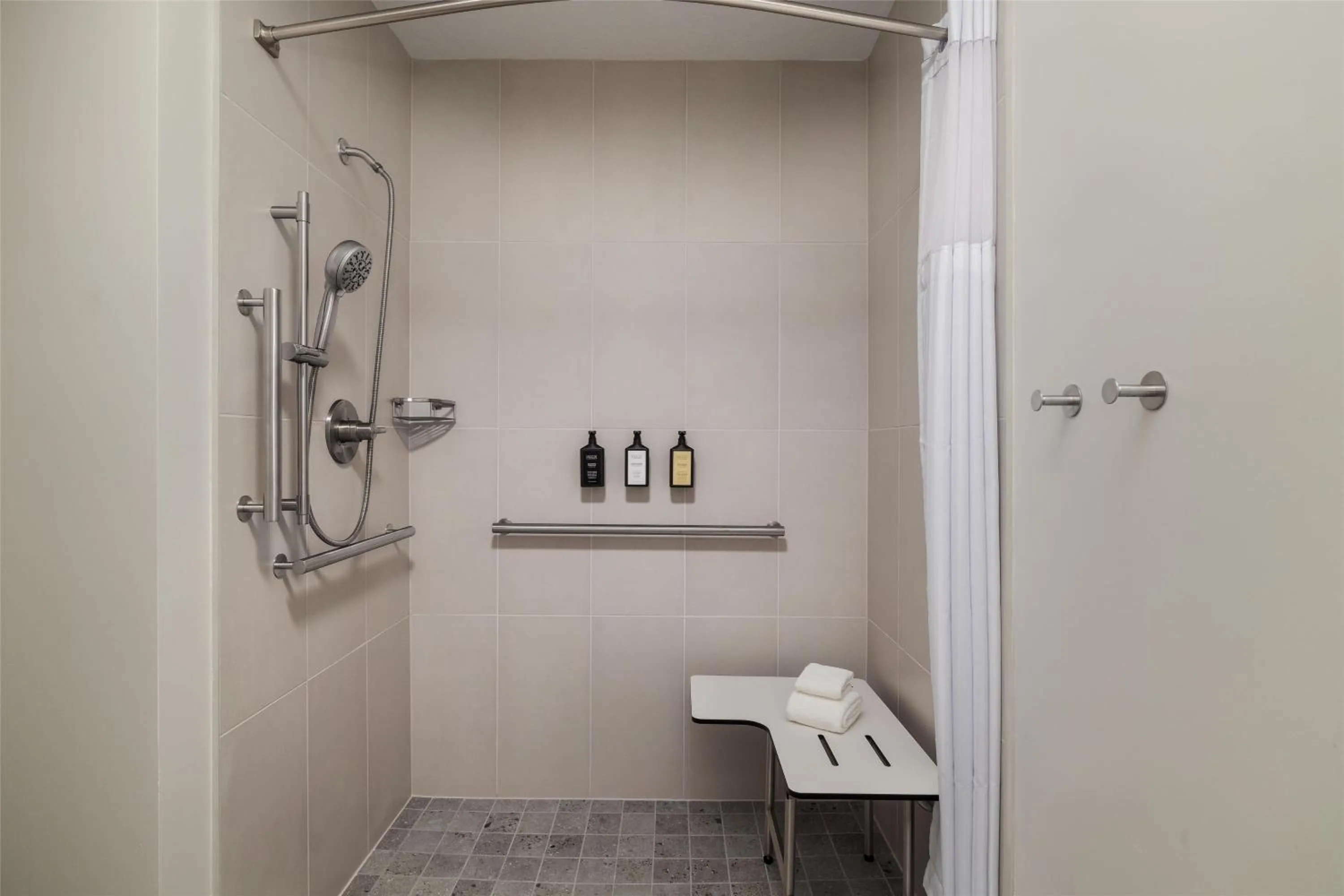 Bathroom in Starlite Yellowstone, Tapestry Collection by Hilton