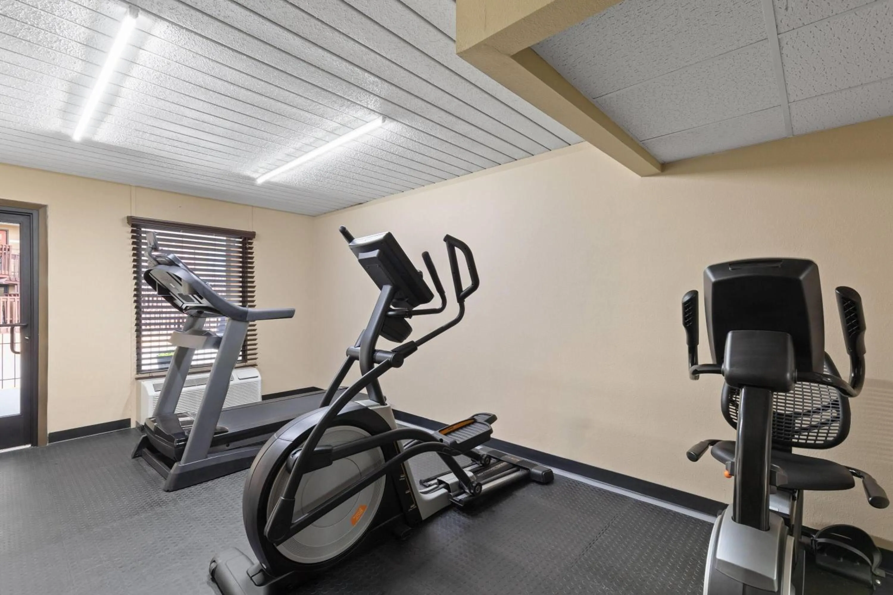 Fitness centre/facilities in Baymont by Wyndham Knoxville I-75