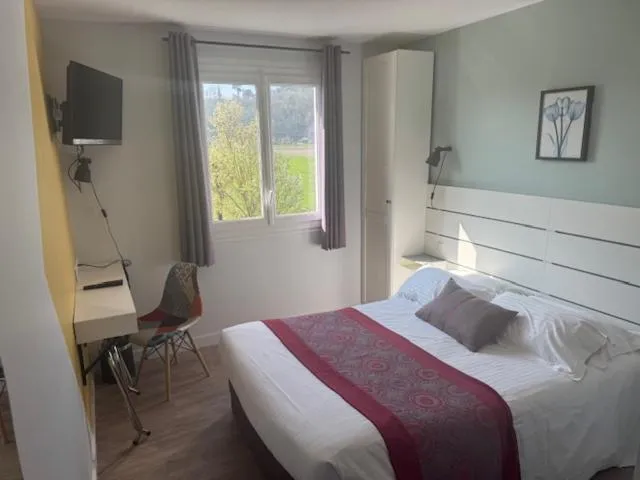 Bed in The Originals Boutique, Hôtel Les Quatre Salines, Le Mont Saint-Michel Sud