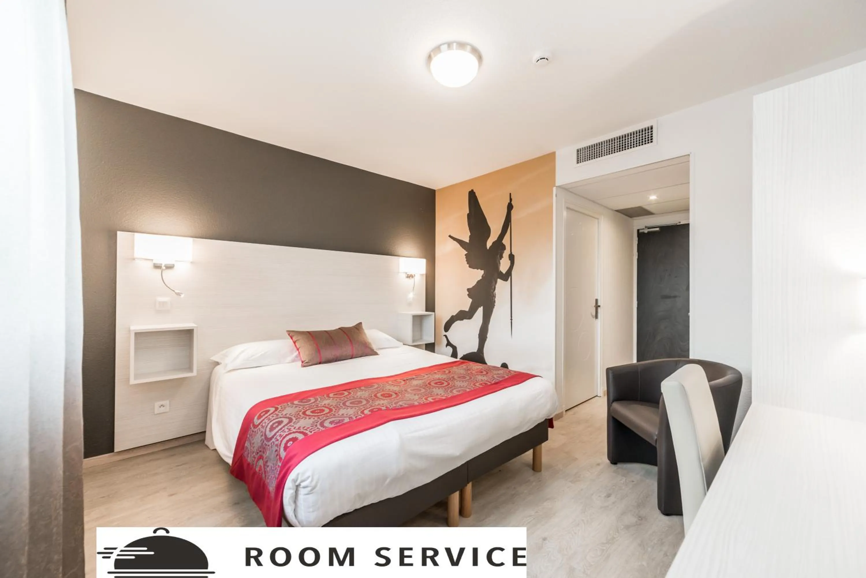 Bed in The Originals Boutique, Hôtel Les Quatre Salines, Le Mont Saint-Michel Sud