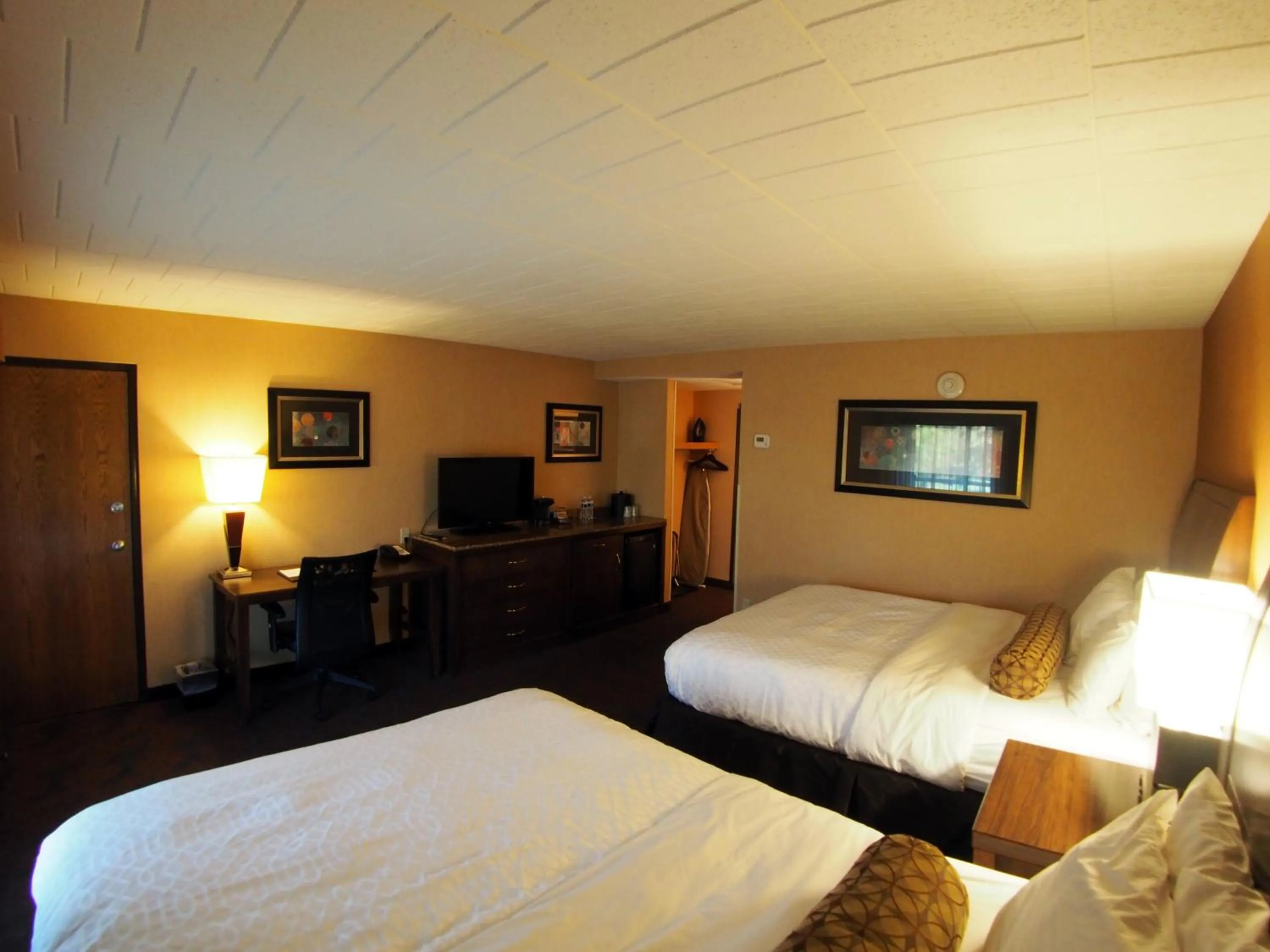 Bed in Evergreen Resort