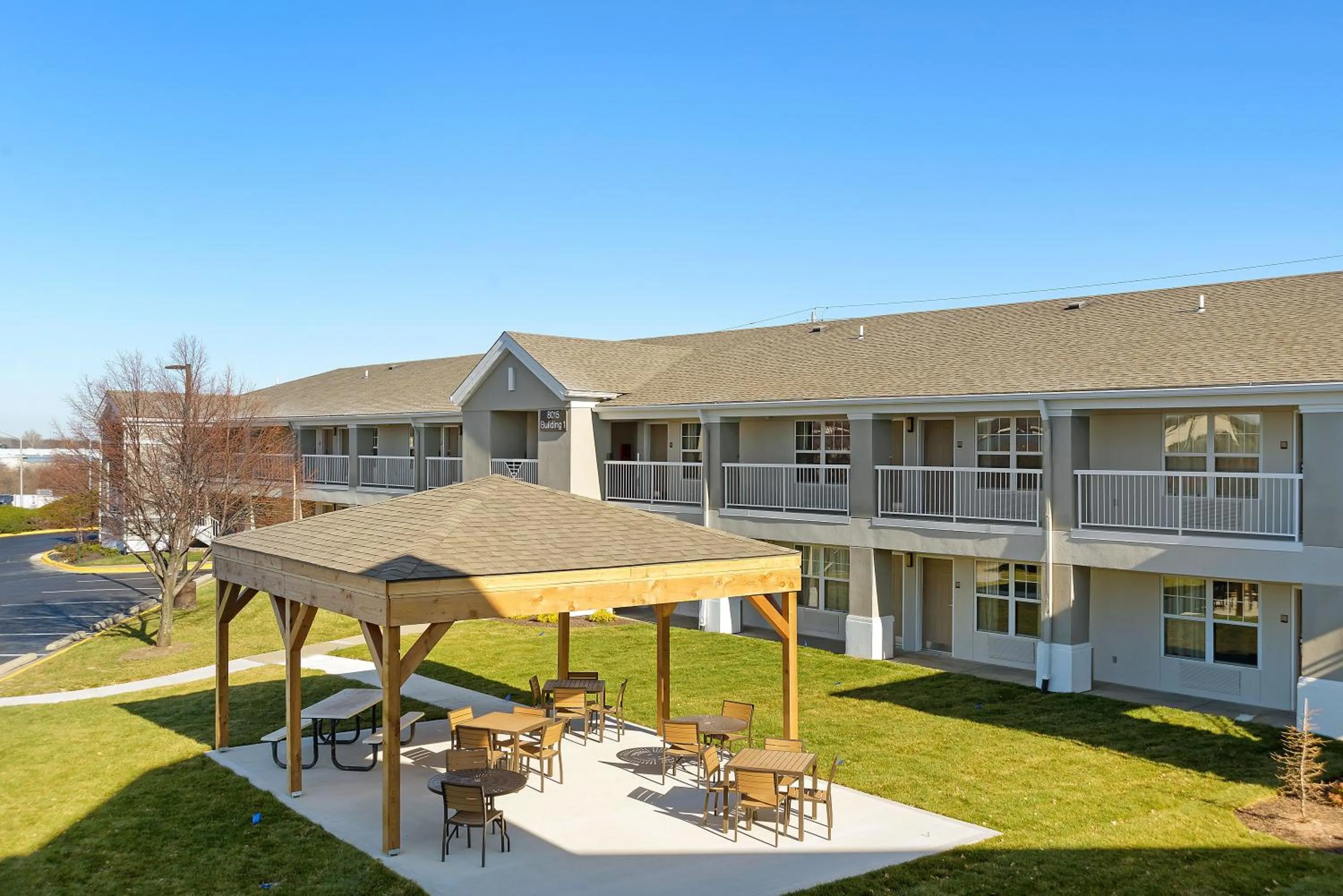 BBQ facilities in Extended Stay America Suites - Kansas City - Lenexa - 87th St