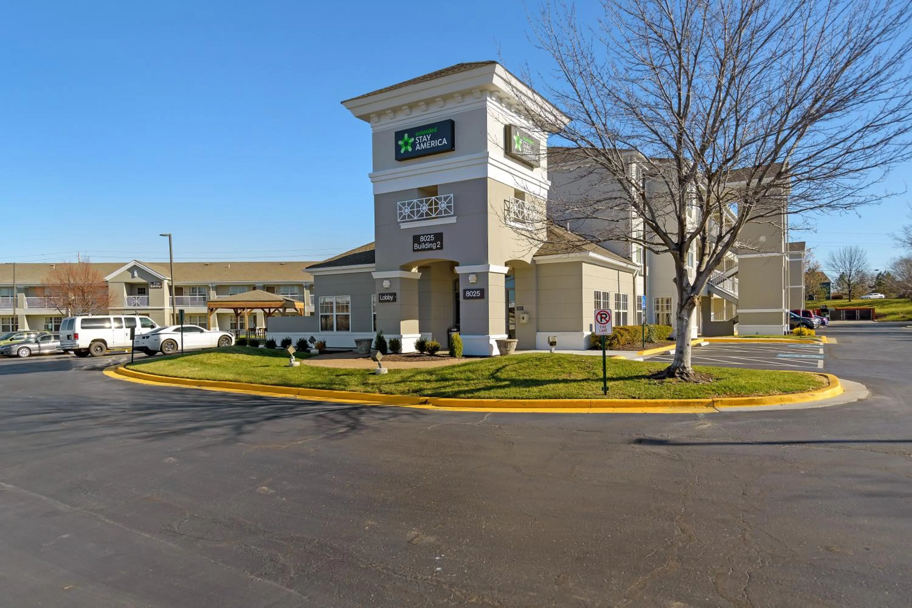 Property building in Extended Stay America Suites - Kansas City - Lenexa - 87th St