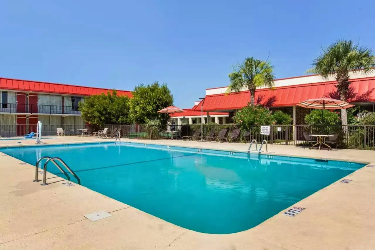 Rodeway Inn Santee I-95