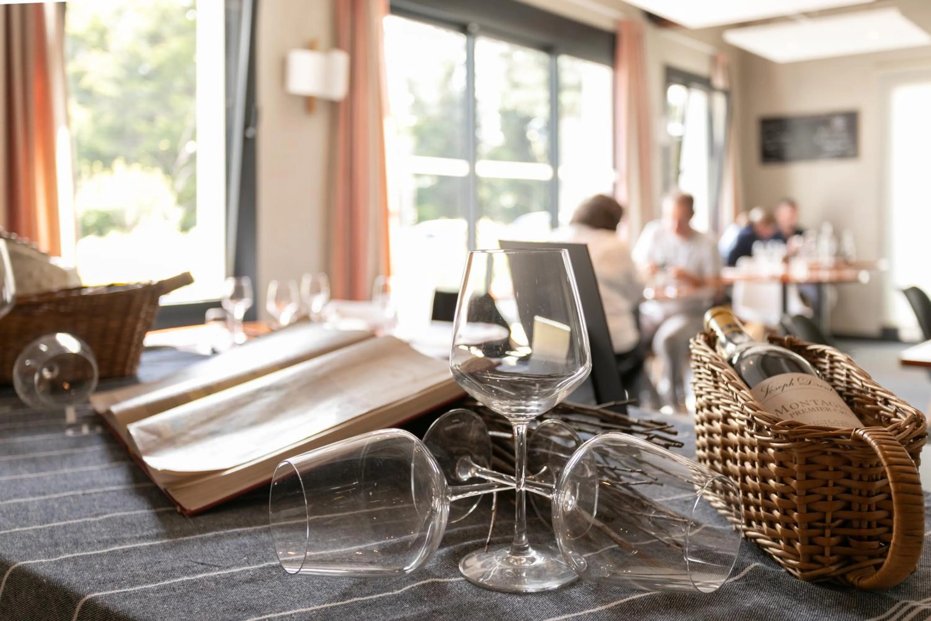 Restaurant/places to eat in Logis, Hôtel Au Chêne Vert, Saint-Brieuc Nord