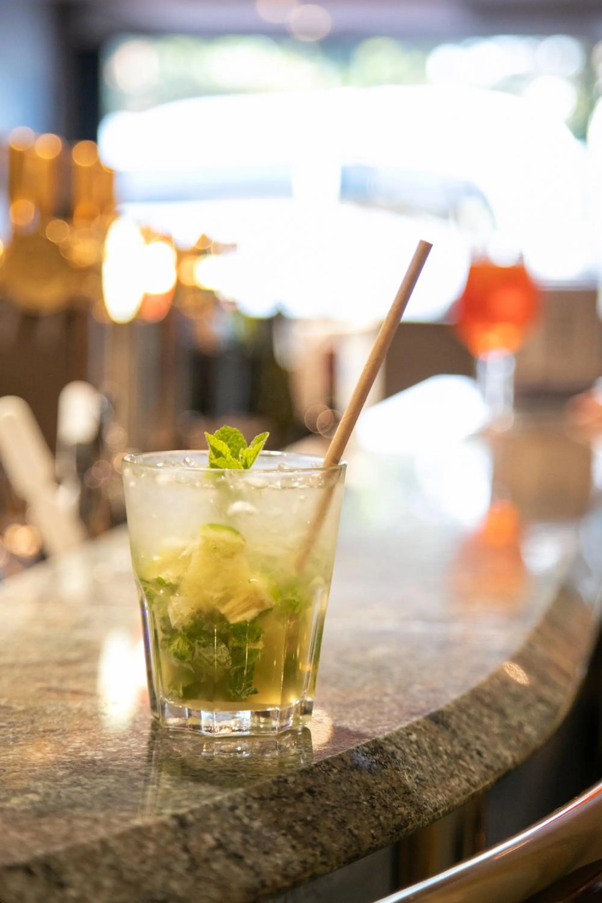 Lounge or bar in Logis, Hôtel Au Chêne Vert, Saint-Brieuc Nord