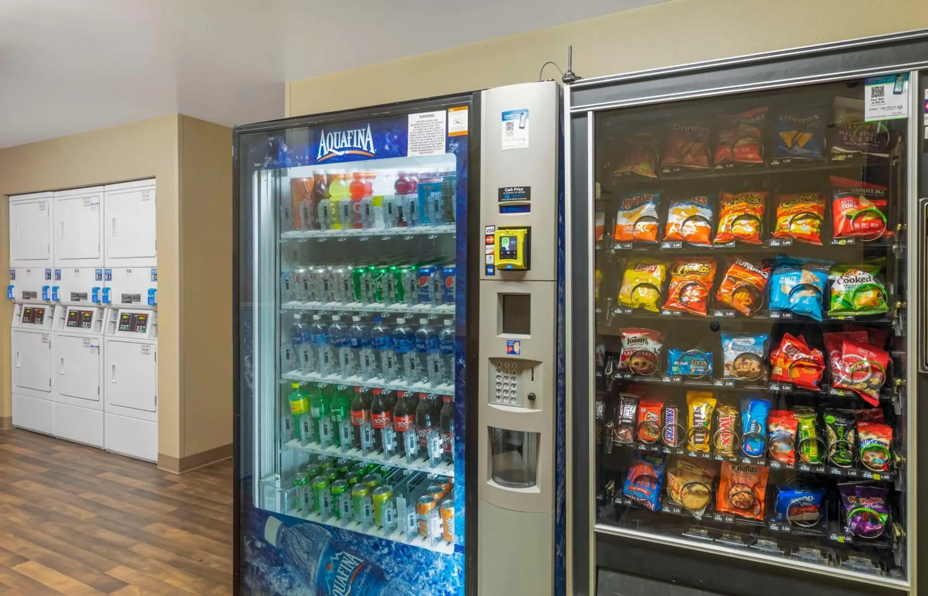 Property building in Extended Suites - Yorba Linda Property building in Extended Suites - Yorba Linda