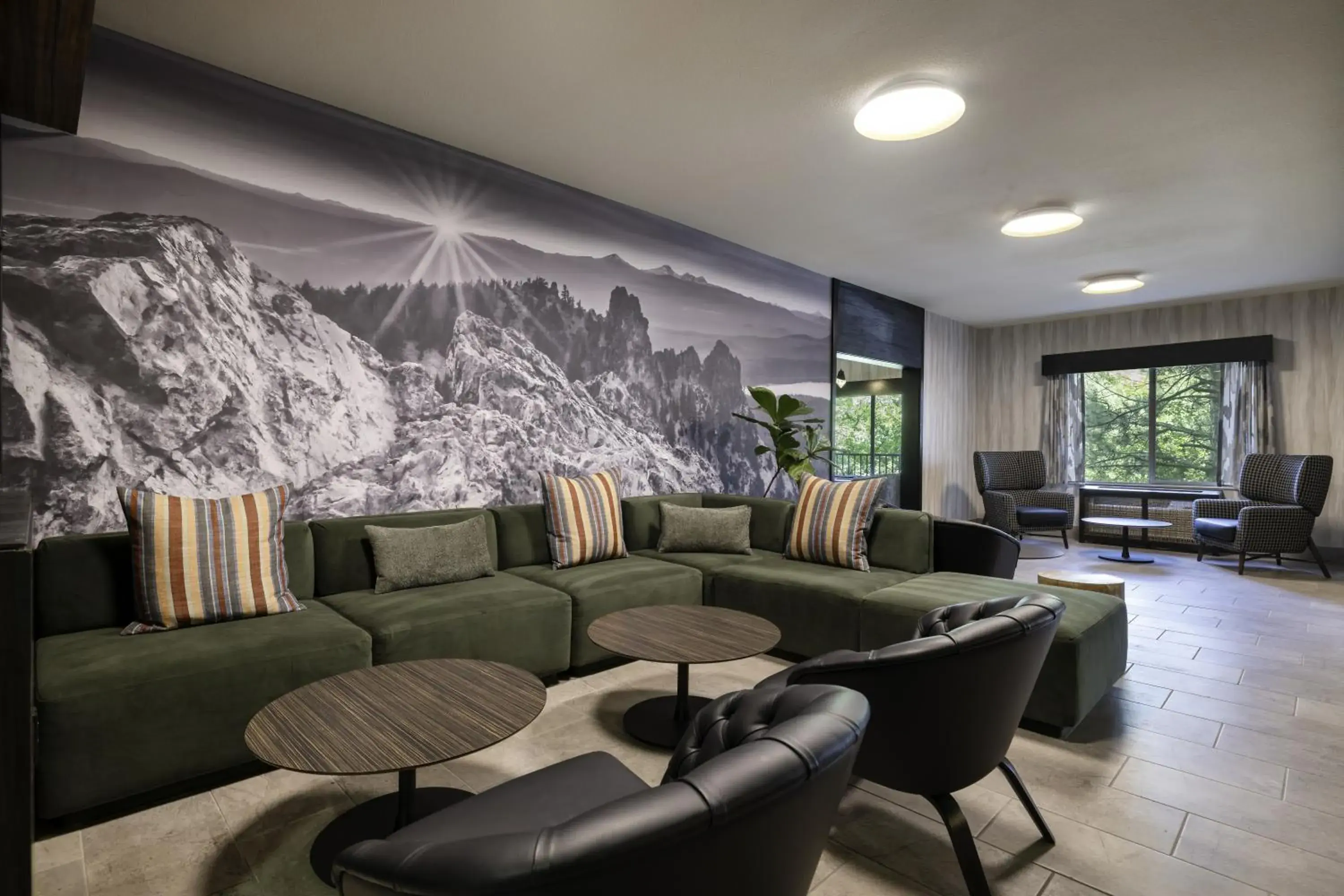 Lounge or bar in The Newberry Hotel Bend, Tapestry Collection by Hilton Lounge or bar in The Newberry Hotel Bend, Tapestry Collection by Hilton