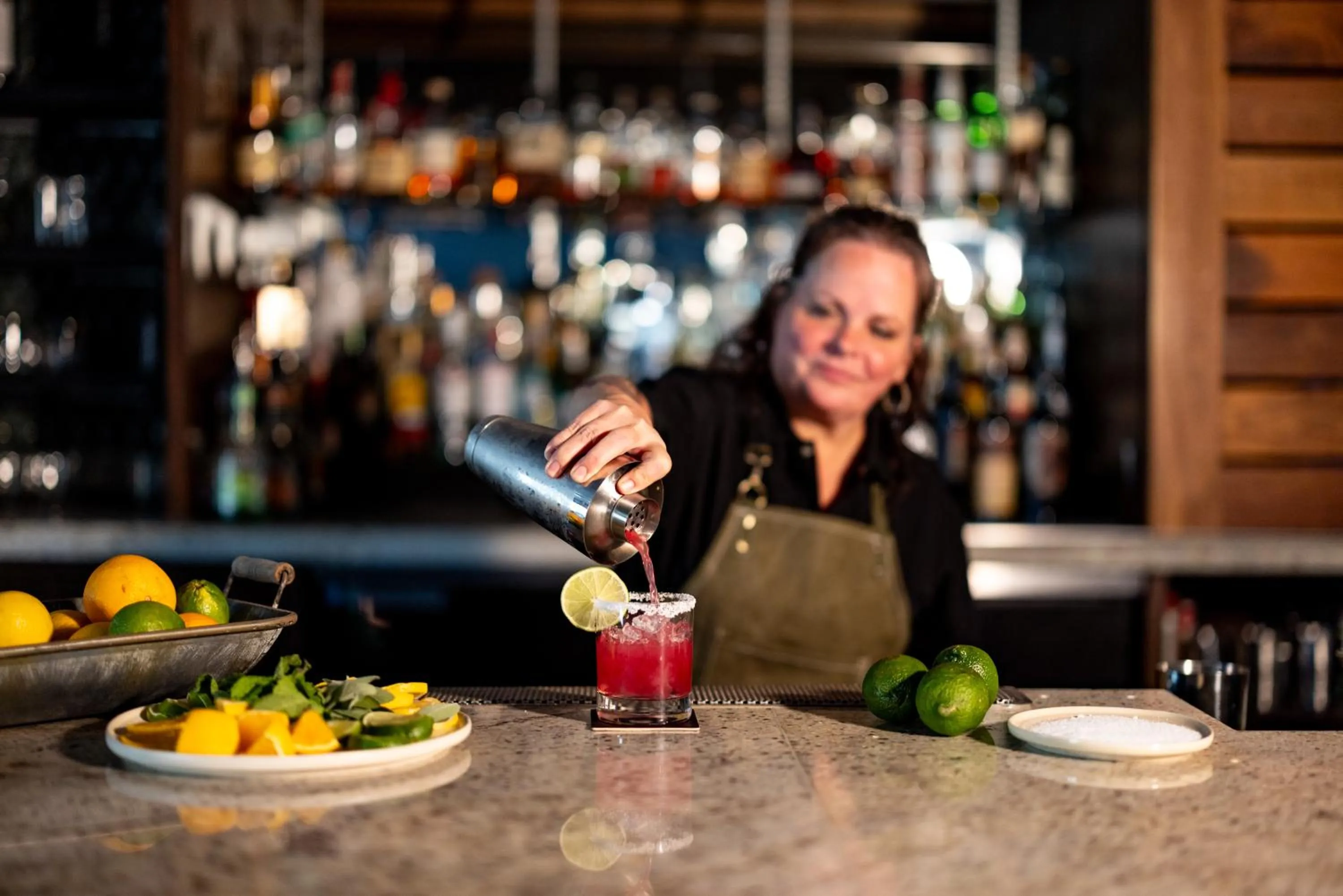 Lounge or bar in The Newberry Hotel Bend, Tapestry Collection by Hilton