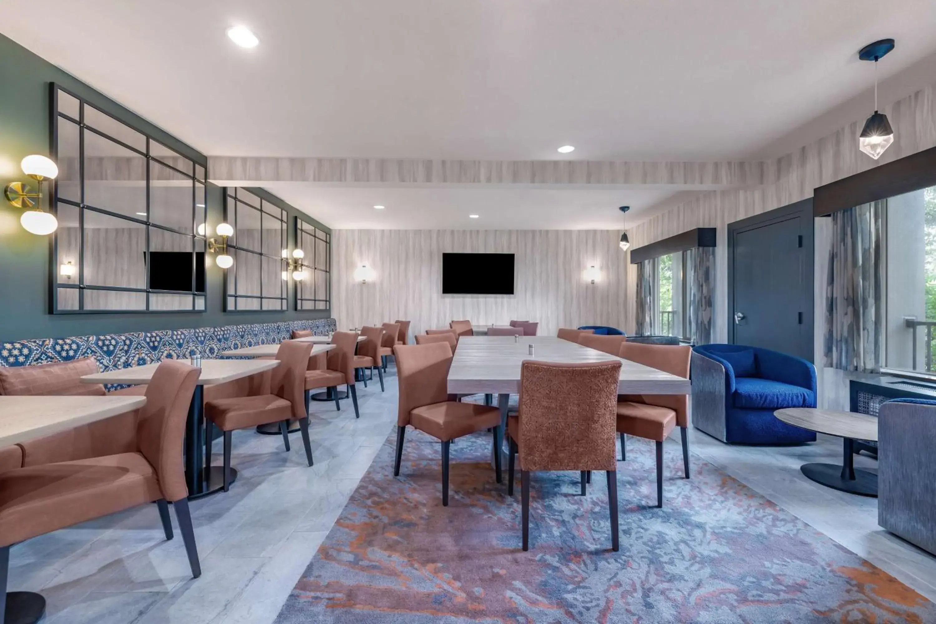 Restaurant/places to eat in The Newberry Hotel Bend, Tapestry Collection by Hilton Restaurant/places to eat in The Newberry Hotel Bend, Tapestry Collection by Hilton
