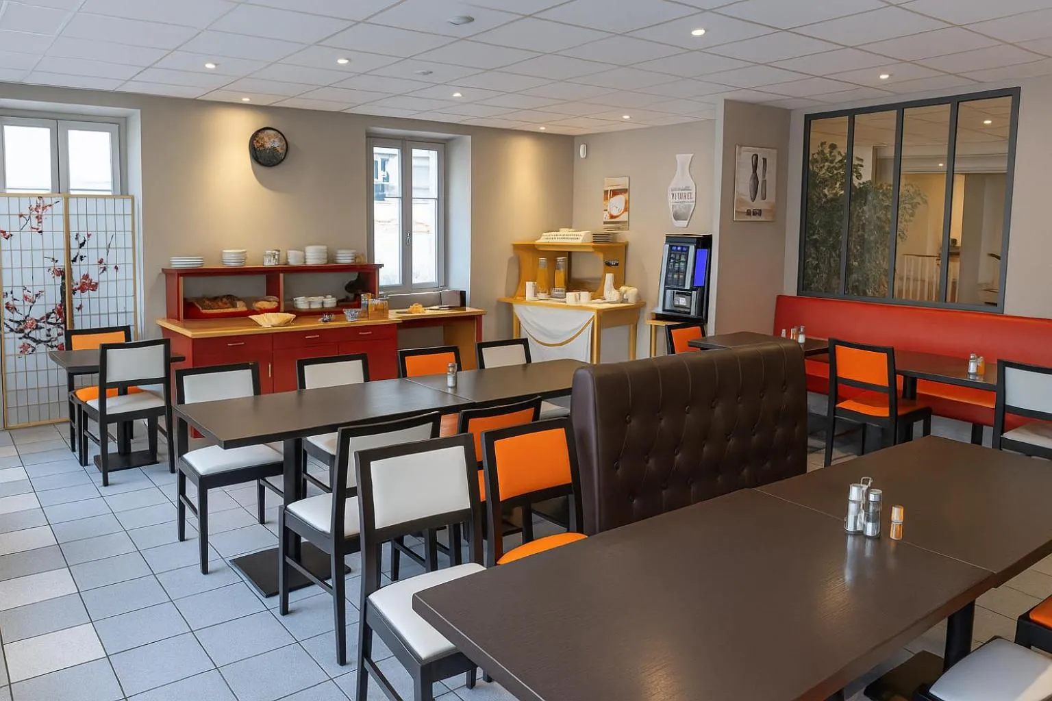 Logis Hôtel de Genève et Restaurant , Faverges-Seythenex
