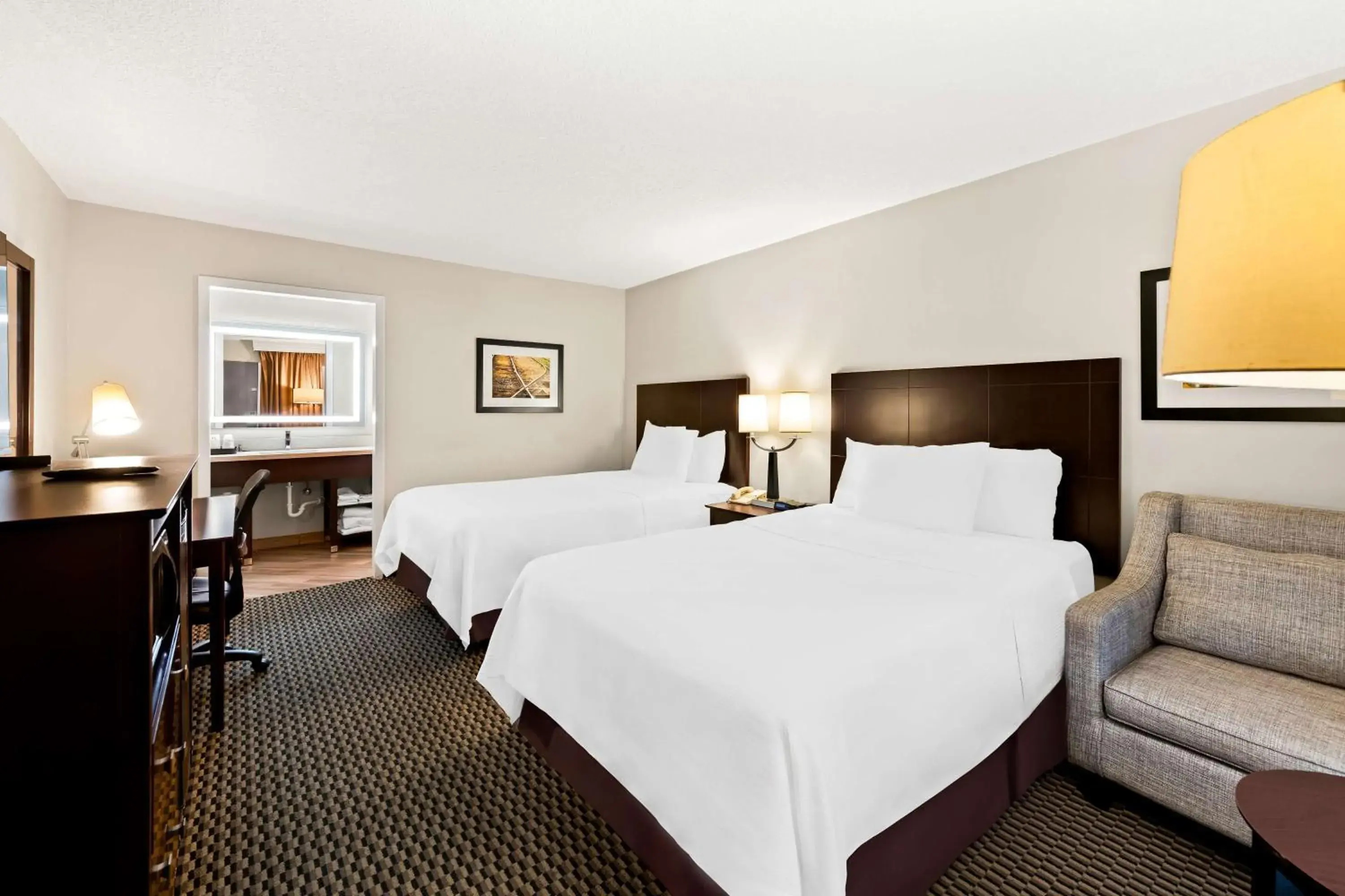 Double Room with Two Double Beds and Pool View - Non-Smoking in Best Western State Fair Inn Double Room with Two Double Beds and Pool View - Non-Smoking in Best Western State Fair Inn