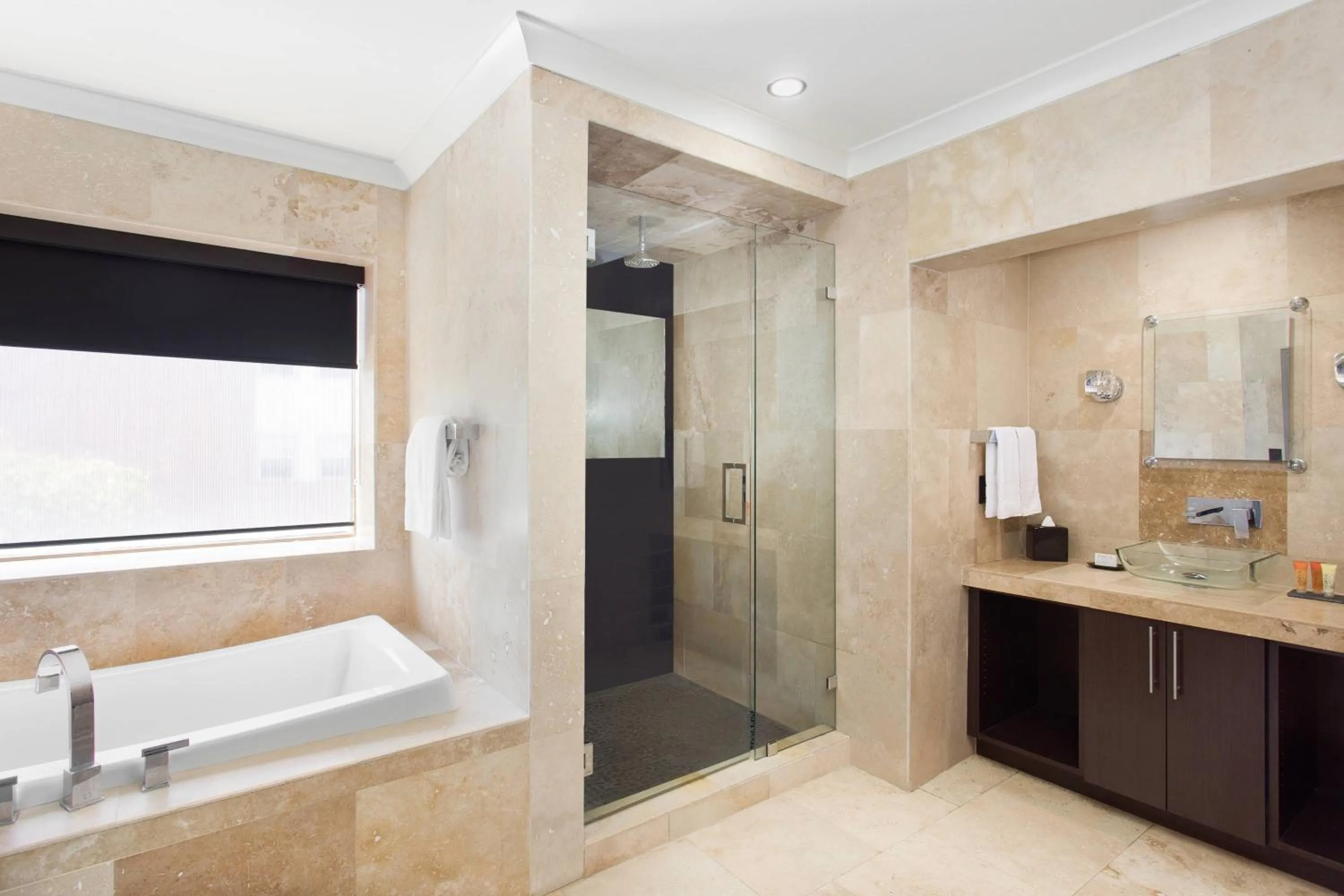 Bathroom in Hotel Duval, Autograph Collection