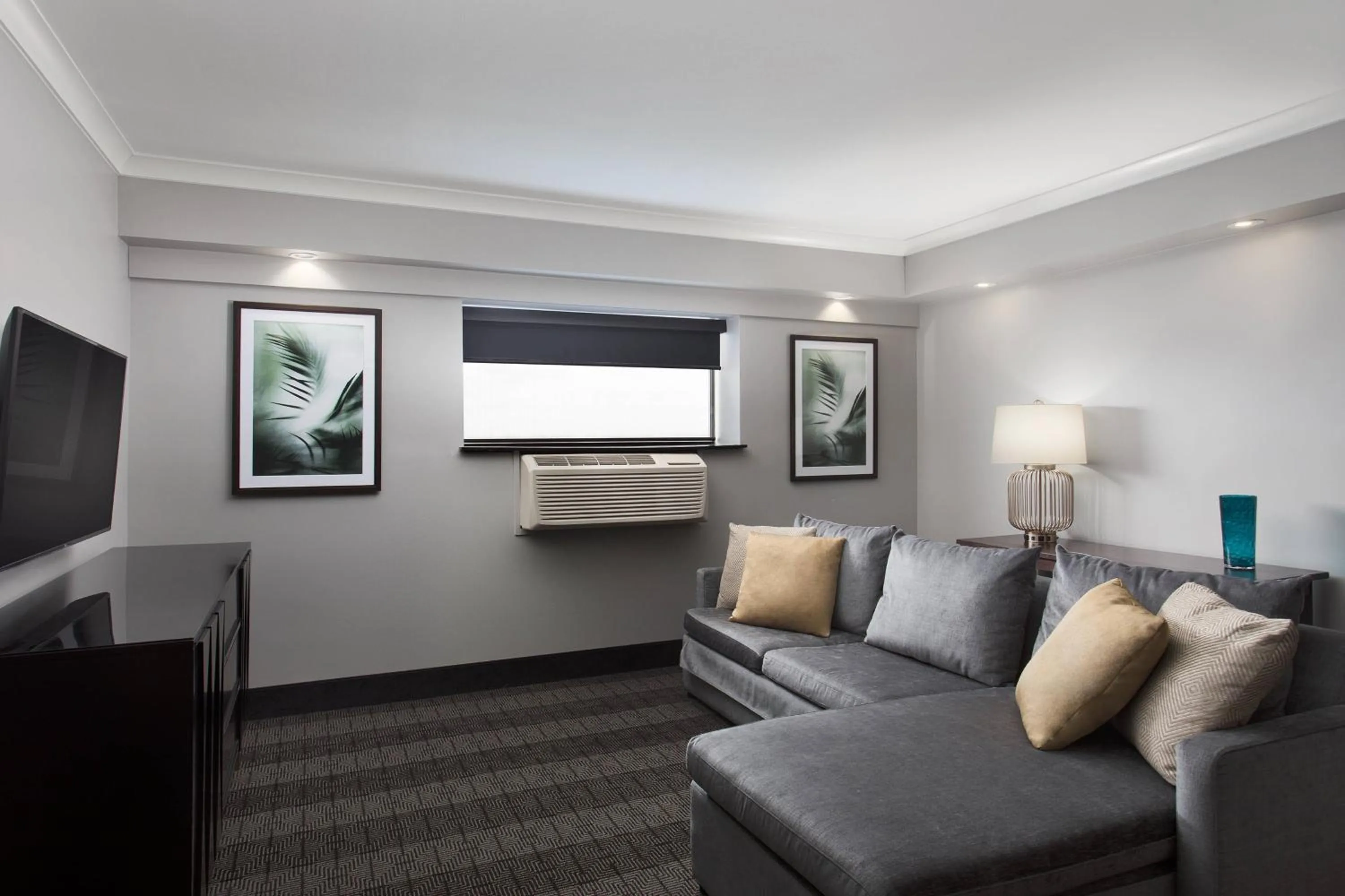 Living room in Hotel Duval, Autograph Collection