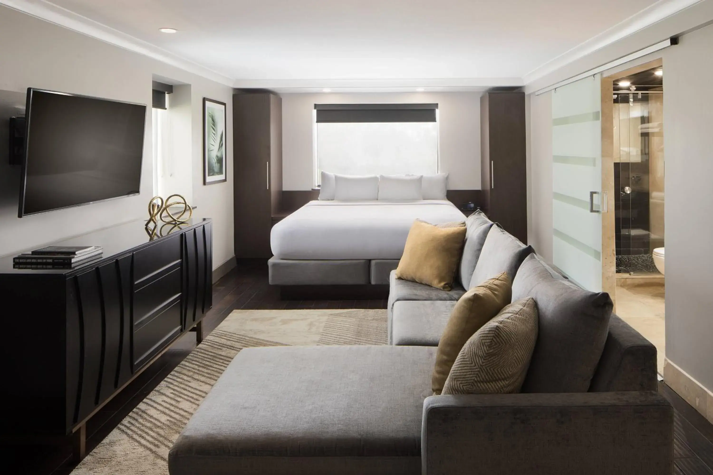 Photo of the whole room, Bed in Hotel Duval, Autograph Collection Photo of the whole room, Bed in Hotel Duval, Autograph Collection