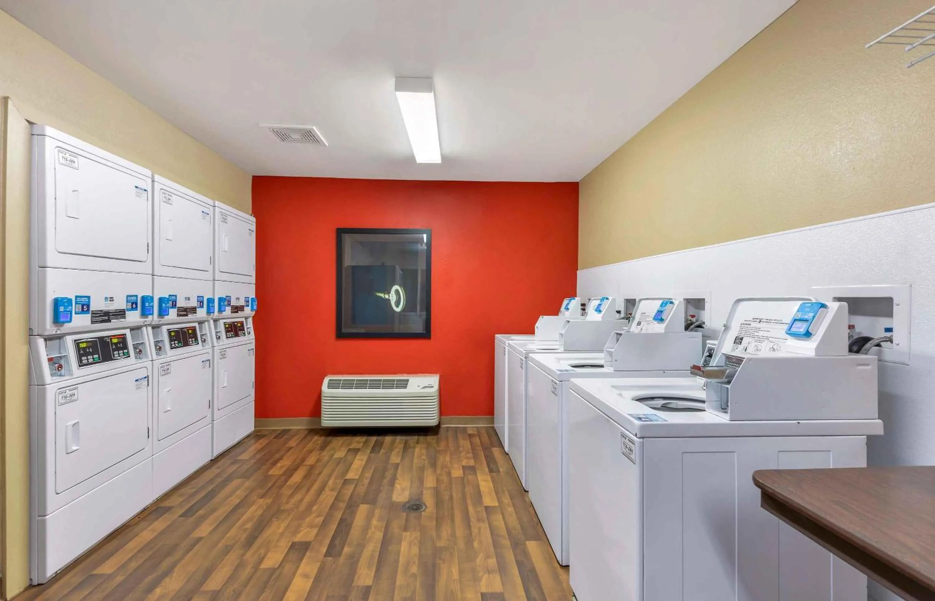 Property building in Extended Stay America Suites - Austin - Southwest