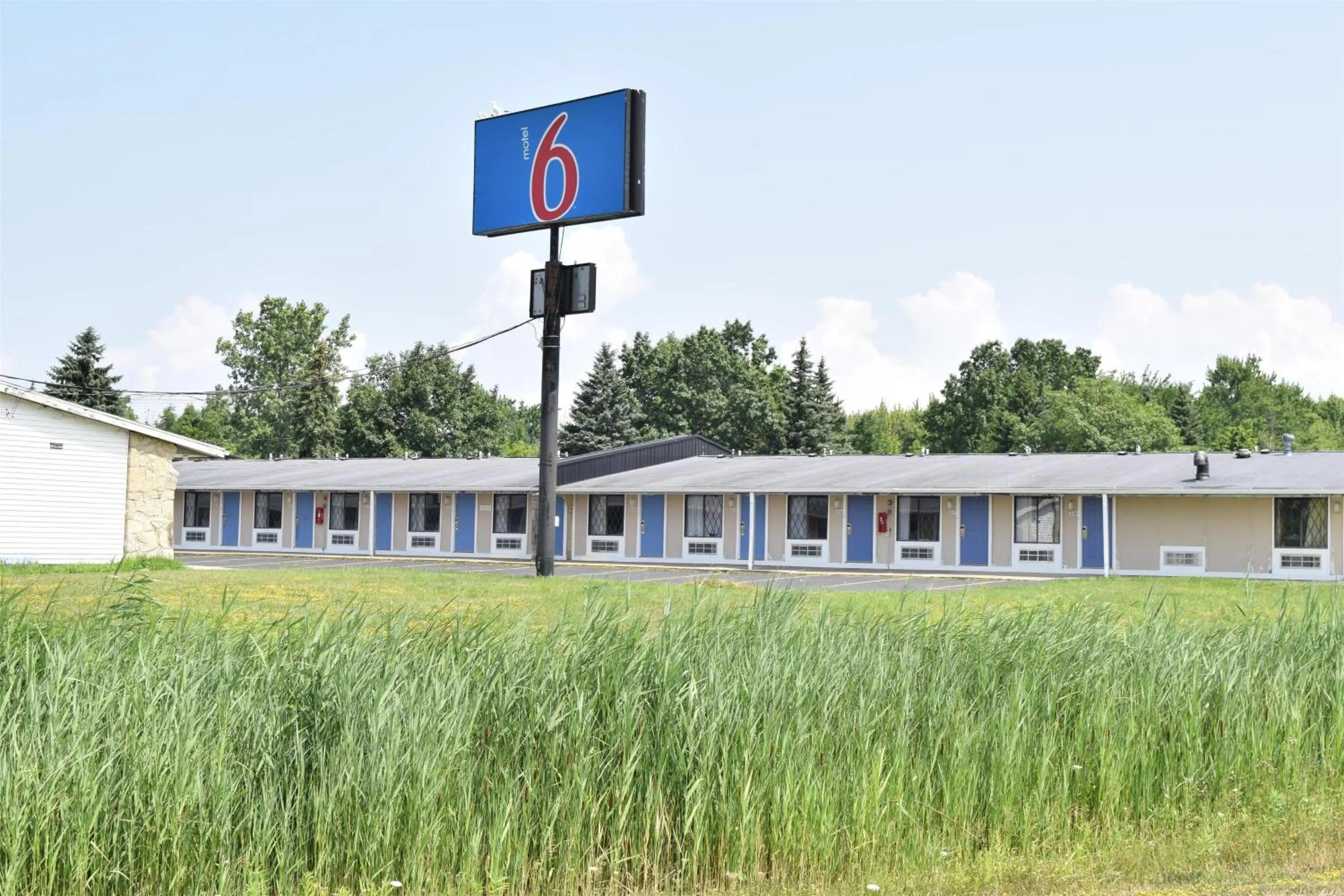 Property building in Motel 6-Hamburg, NY