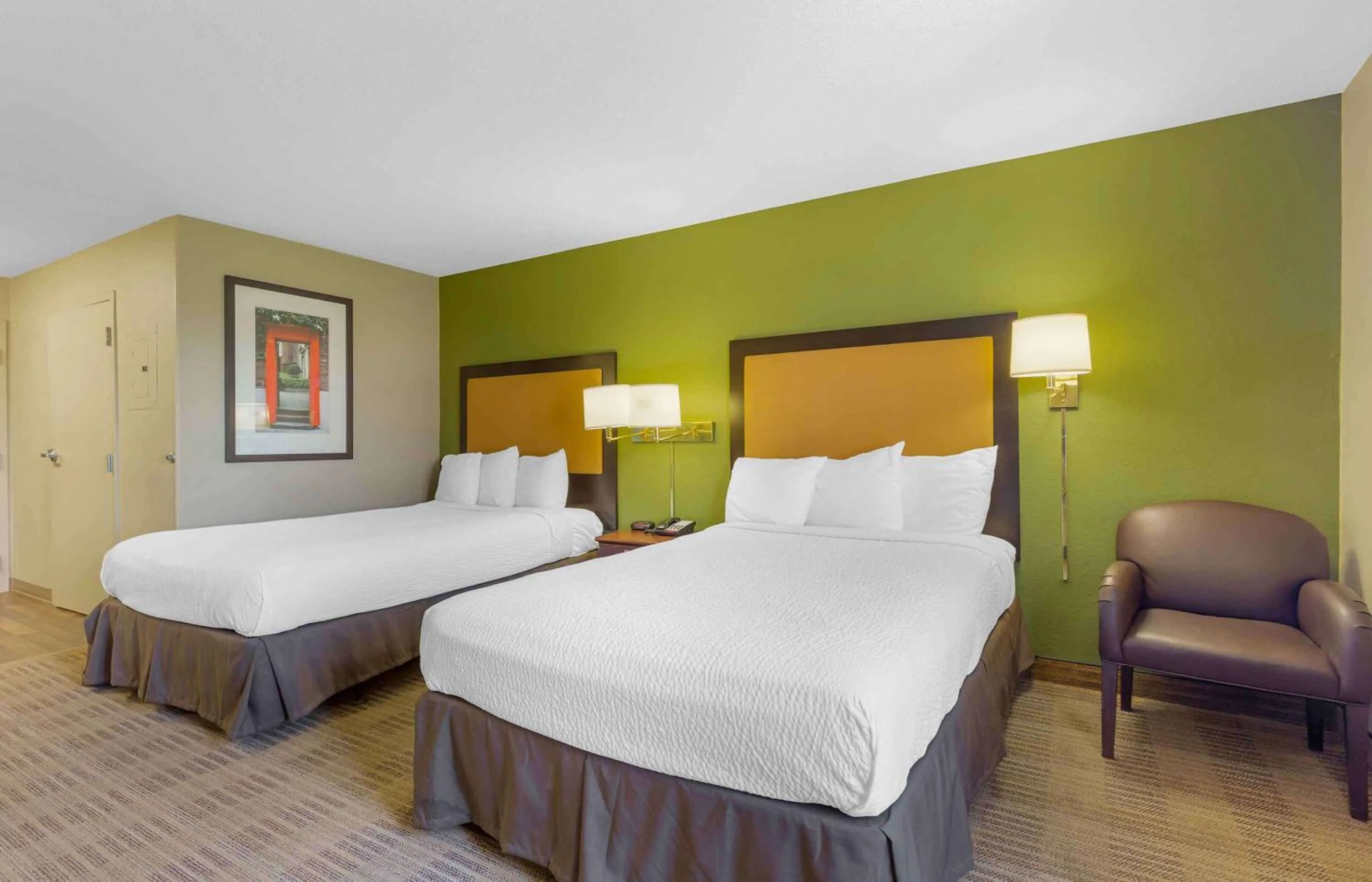 Bedroom, Bed in Extended Stay America Suites - Chicago - Elmhurst - O'Hare
