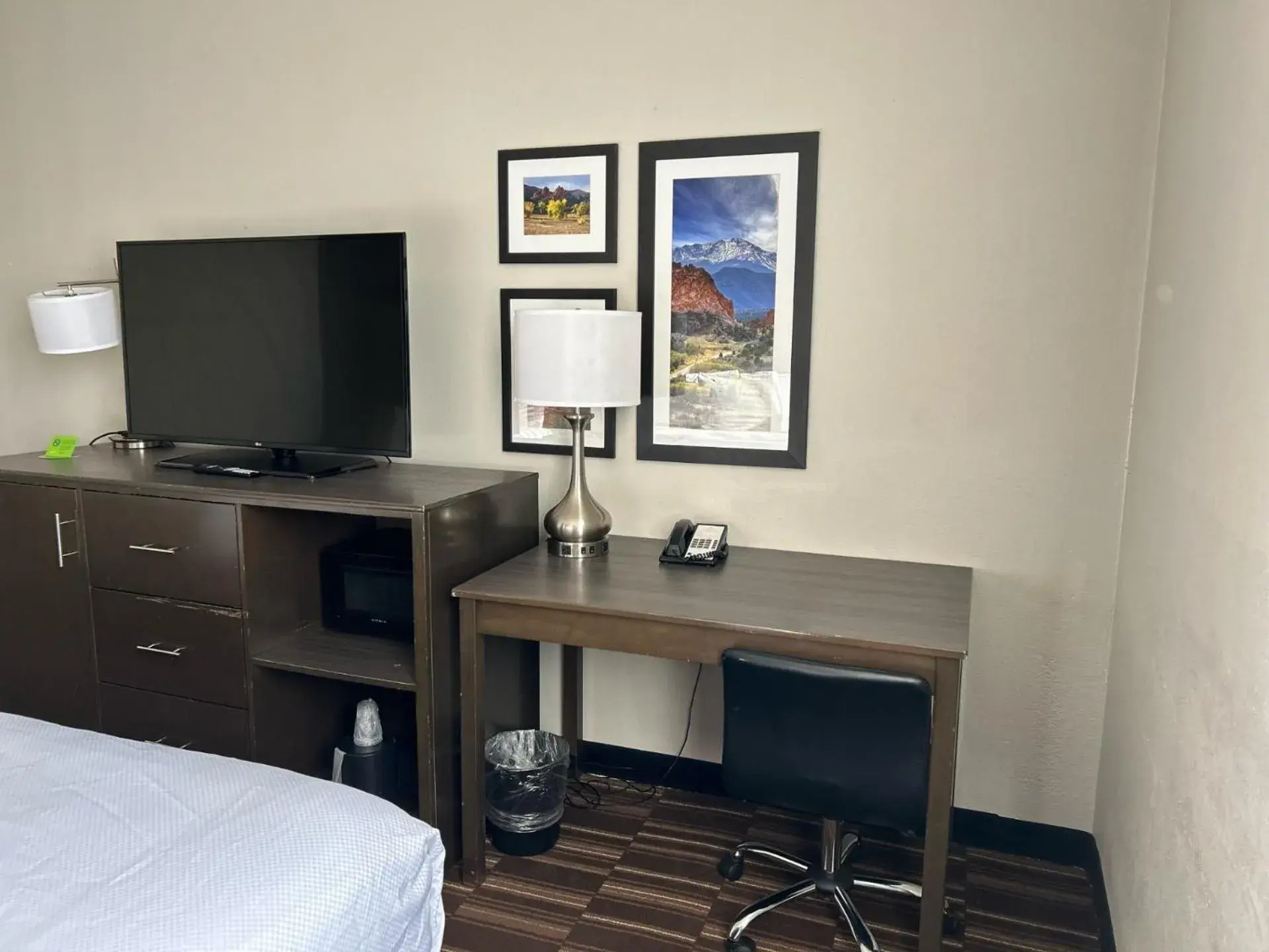 King Room in La Quinta by Wyndham Colorado Springs North King Room in La Quinta by Wyndham Colorado Springs North