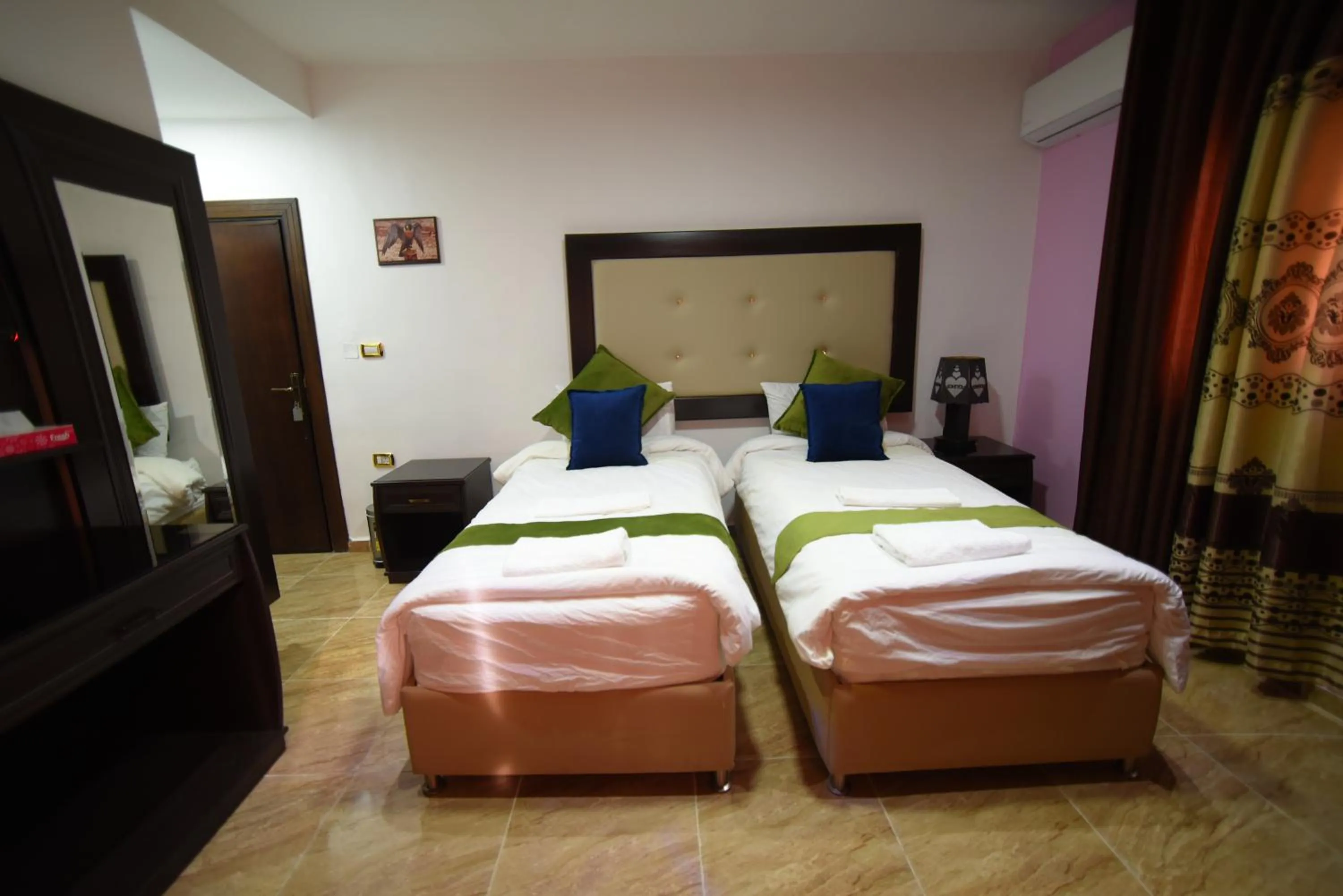 Bedroom, Bed in Petra Guests Hotel