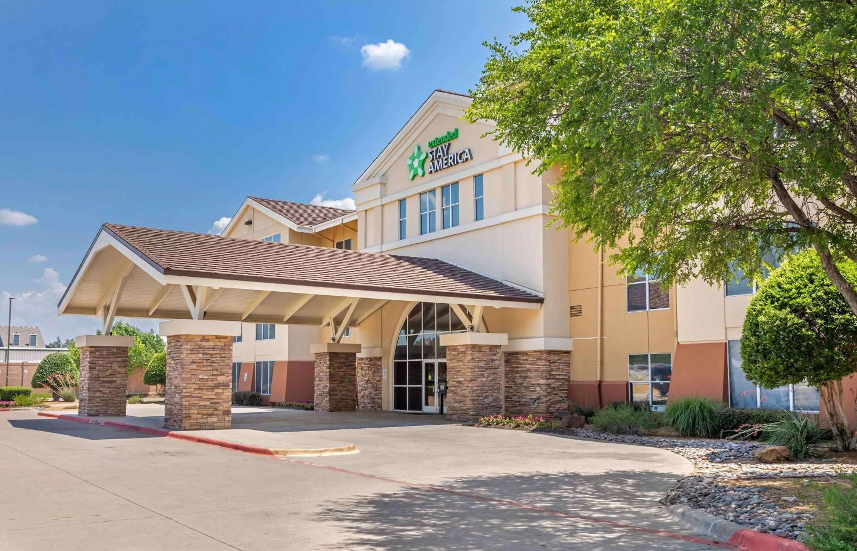 Property building in Extended Stay America Suites - Dallas - Frankford Road