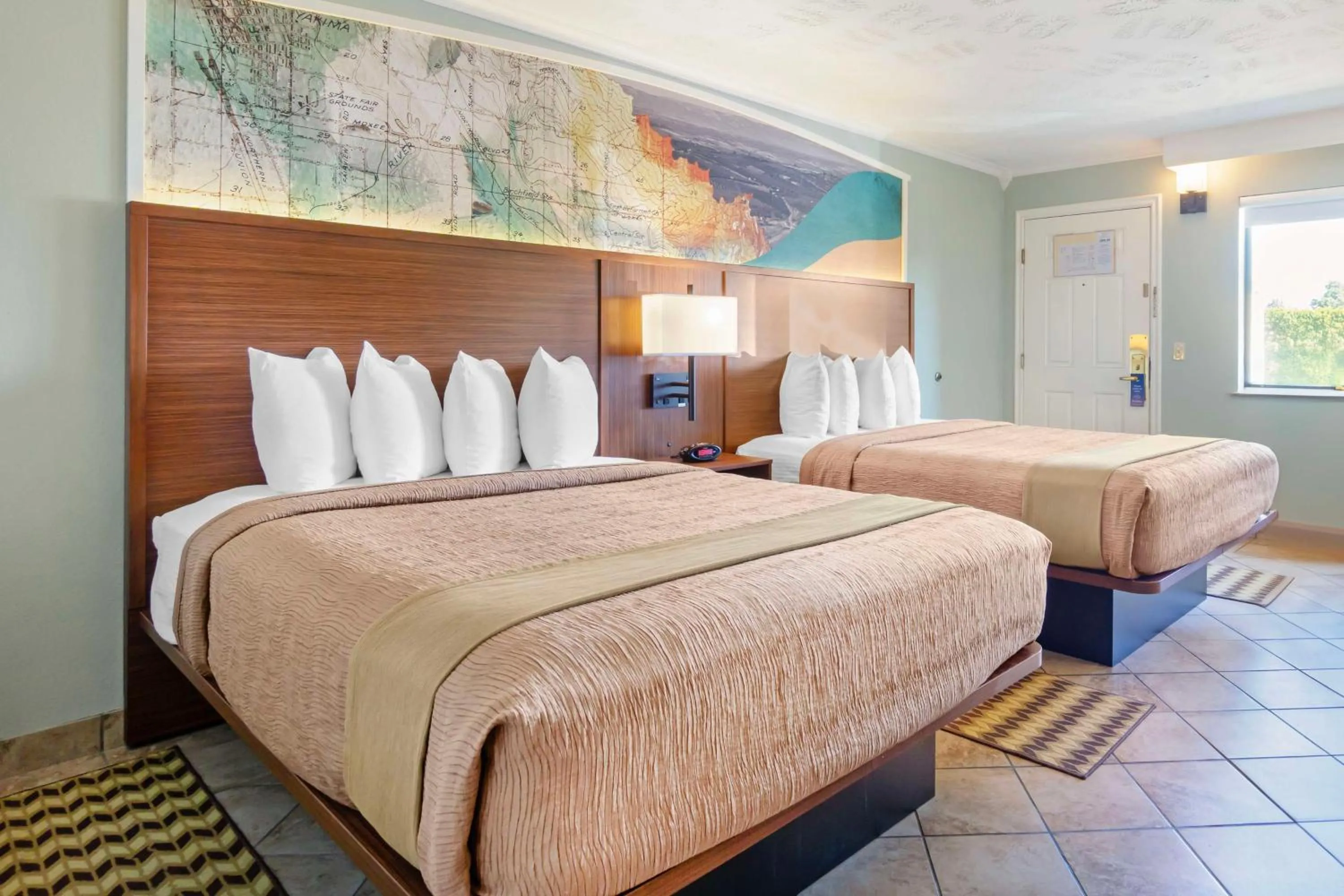 Bedroom, Bed in Best Western Plus Ahtanum Inn