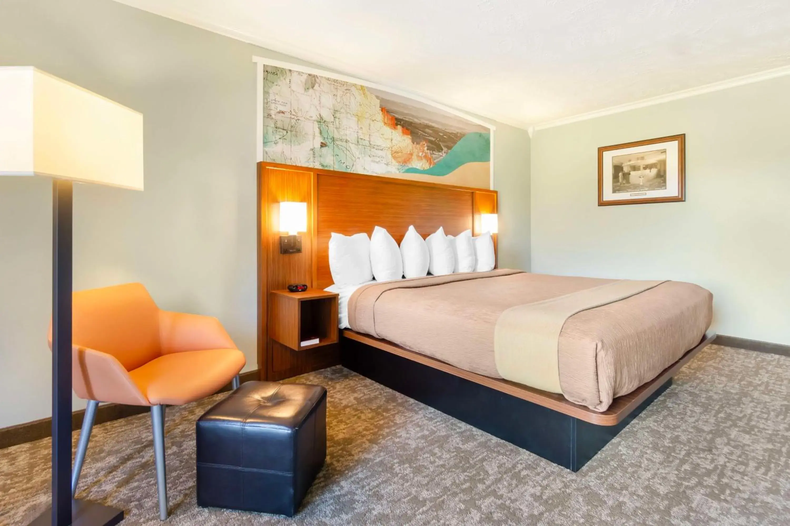 Studio King Suite with Sofa Bed, Balcony and Full Kitchen - Non-Smoking in Best Western Plus Ahtanum Inn Studio King Suite with Sofa Bed, Balcony and Full Kitchen - Non-Smoking in Best Western Plus Ahtanum Inn