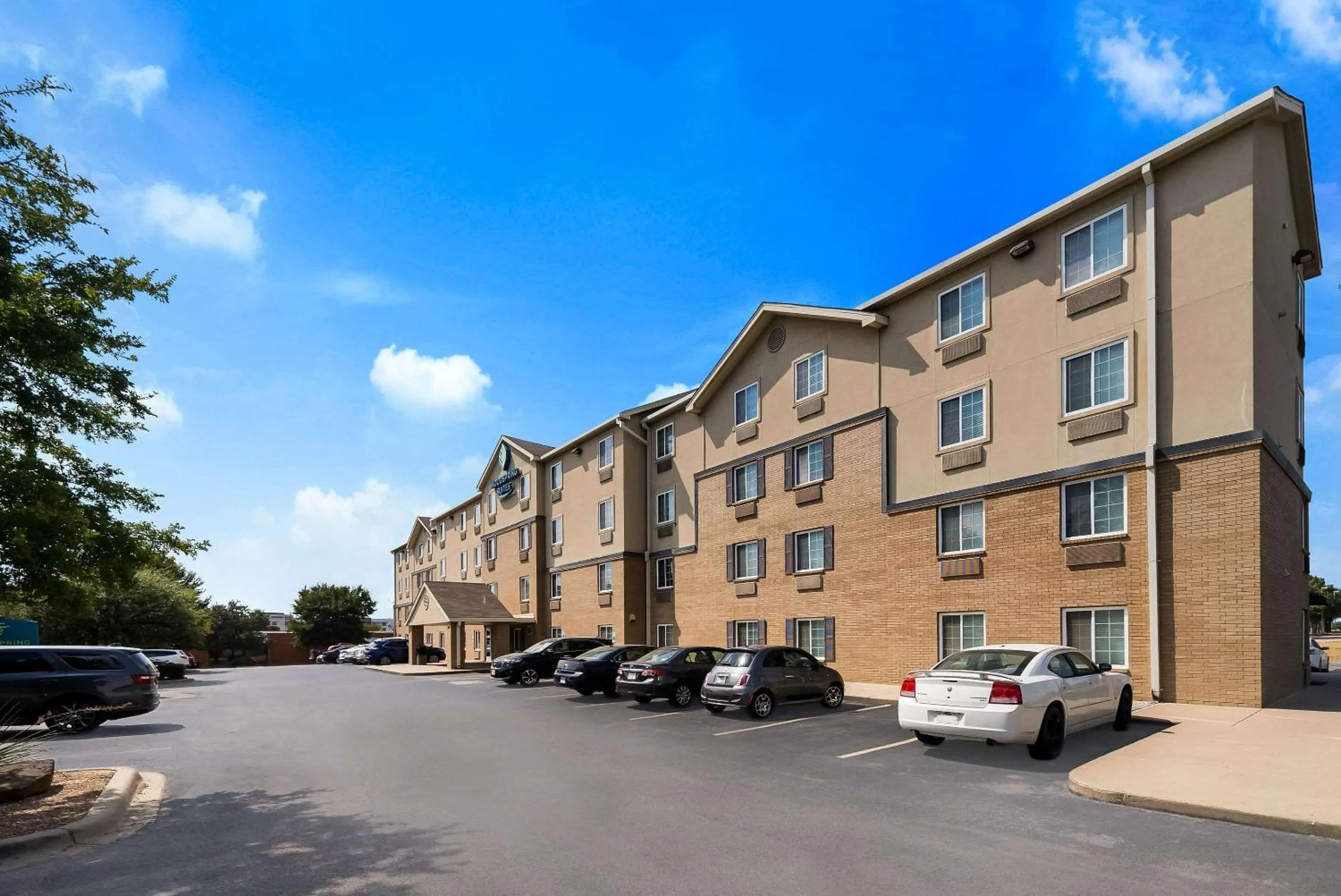 Property building in WoodSpring Suites Fort Worth Fossil Creek