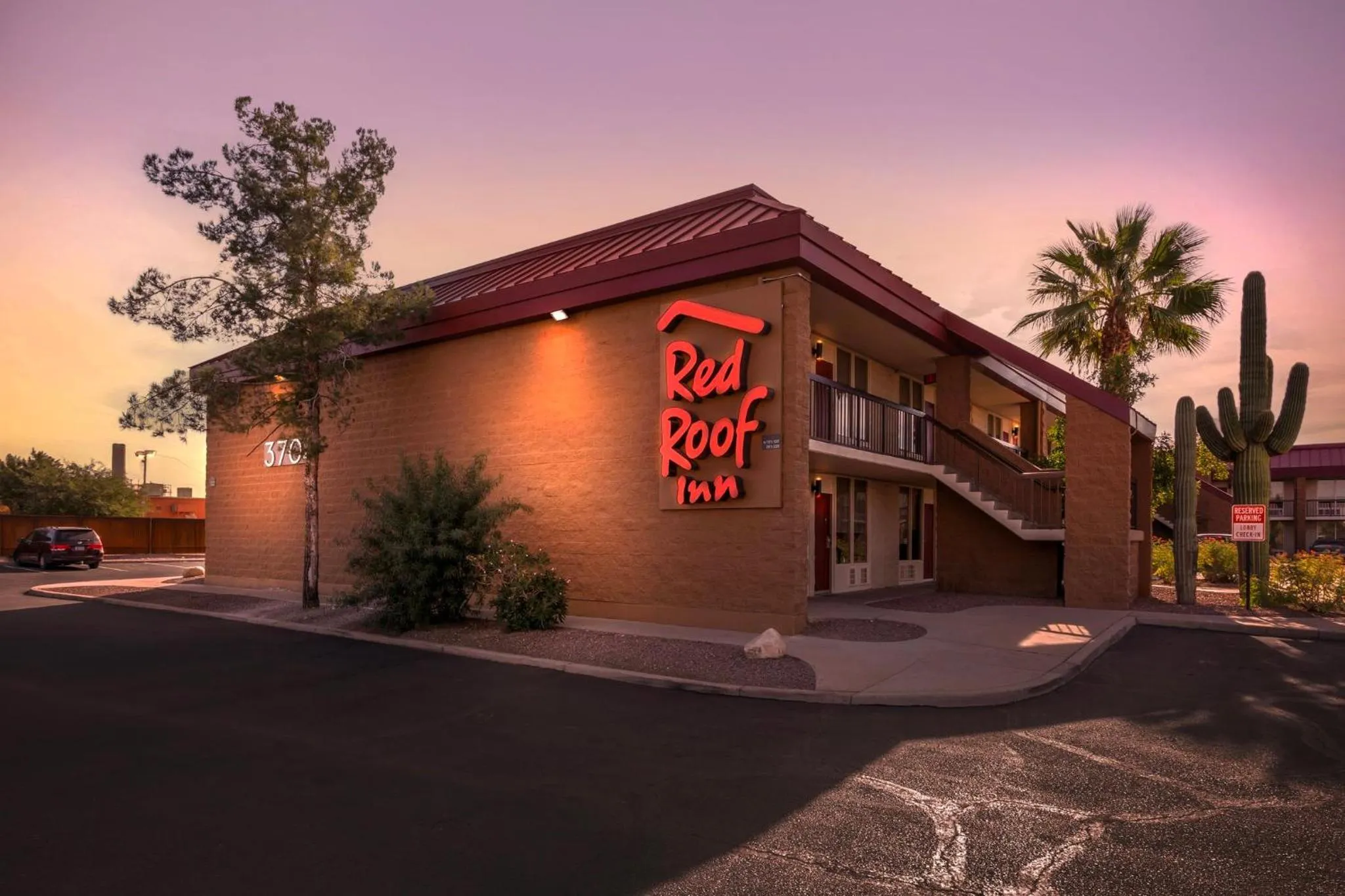 Facade/entrance in Red Roof Inn Tucson South - Airport