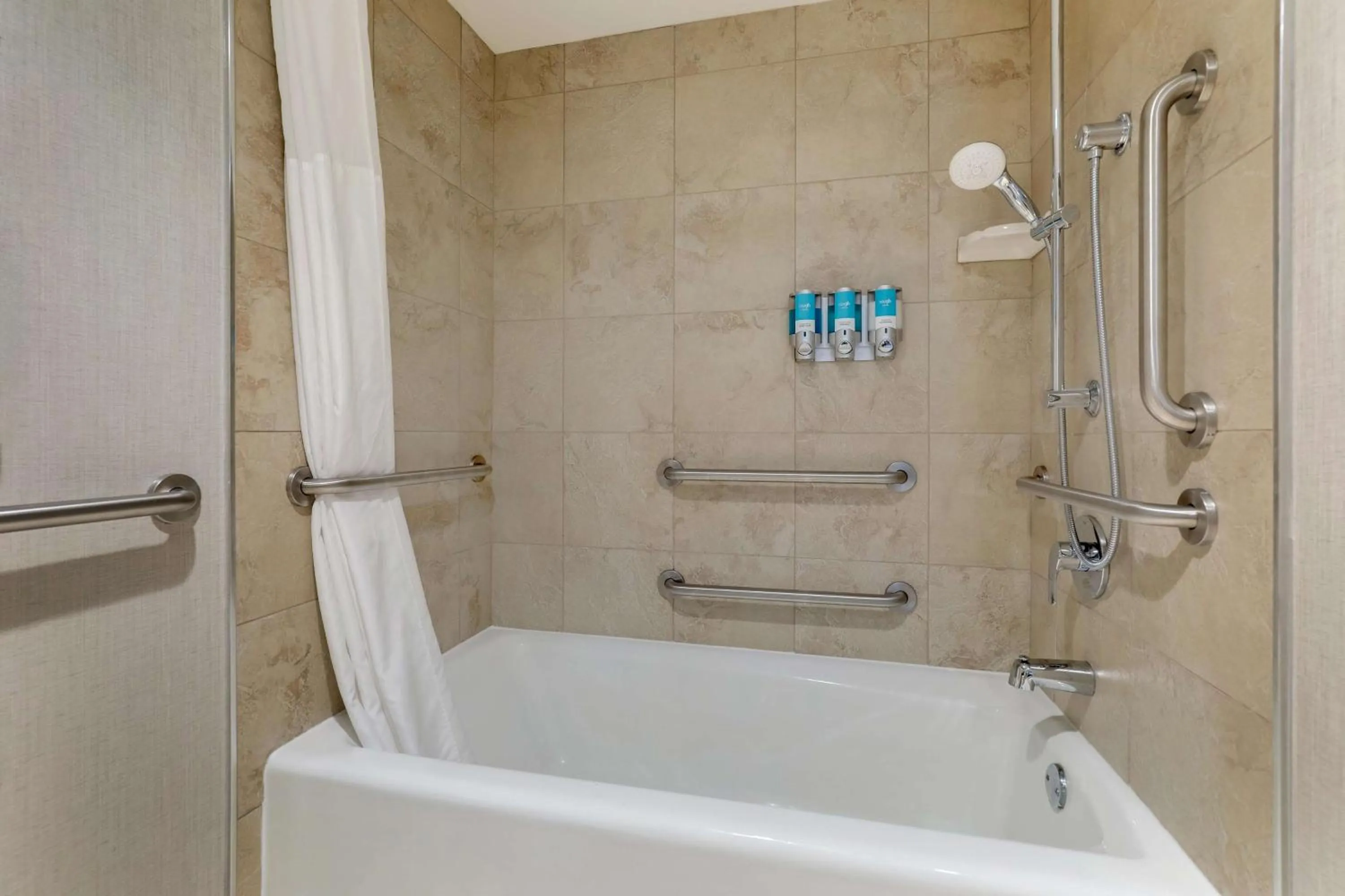 Bathroom in Drury Inn Paducah