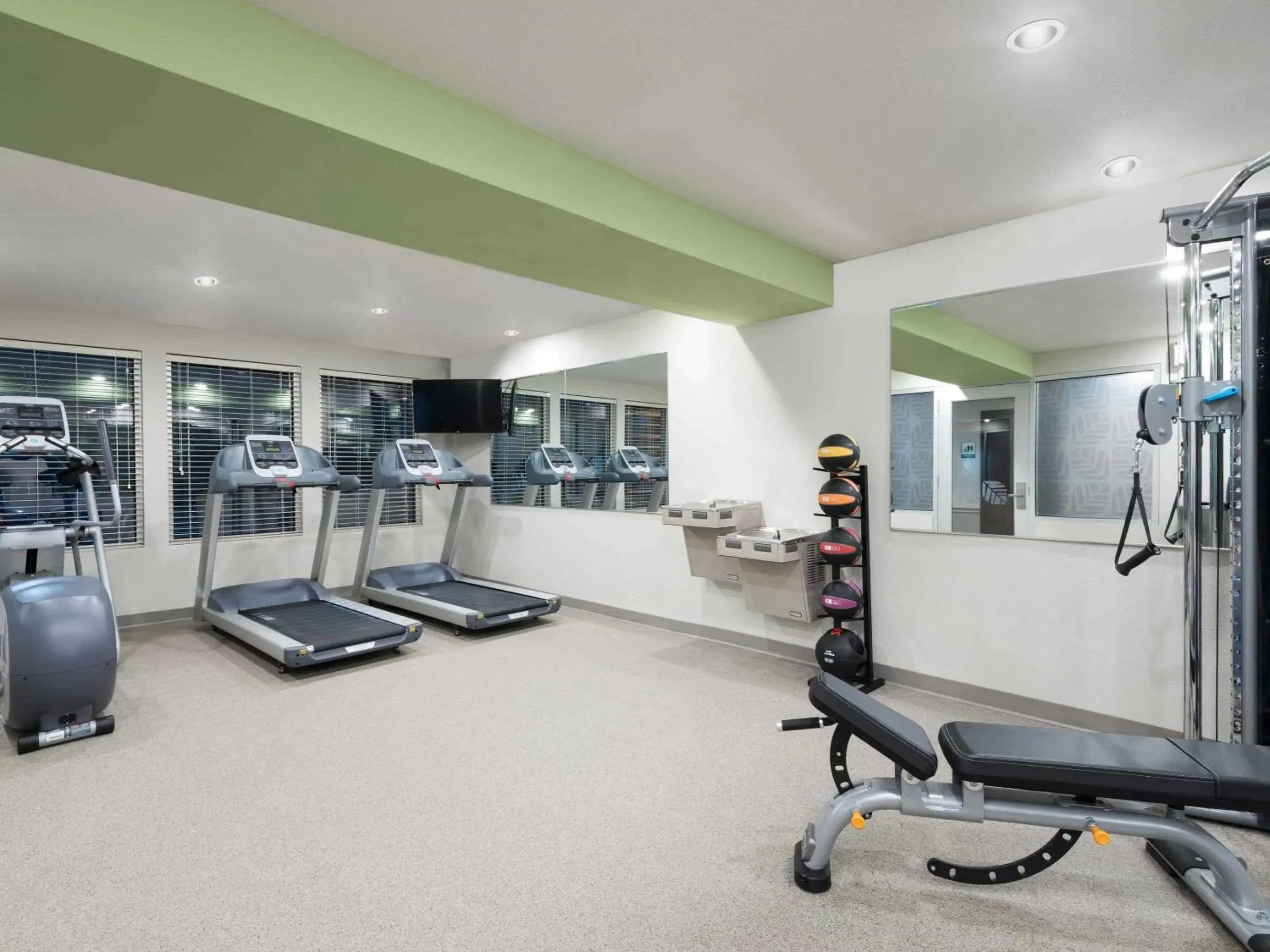 Fitness centre/facilities, Fitness Center/Facilities in WoodSpring Suites Fort Worth Forest Hill