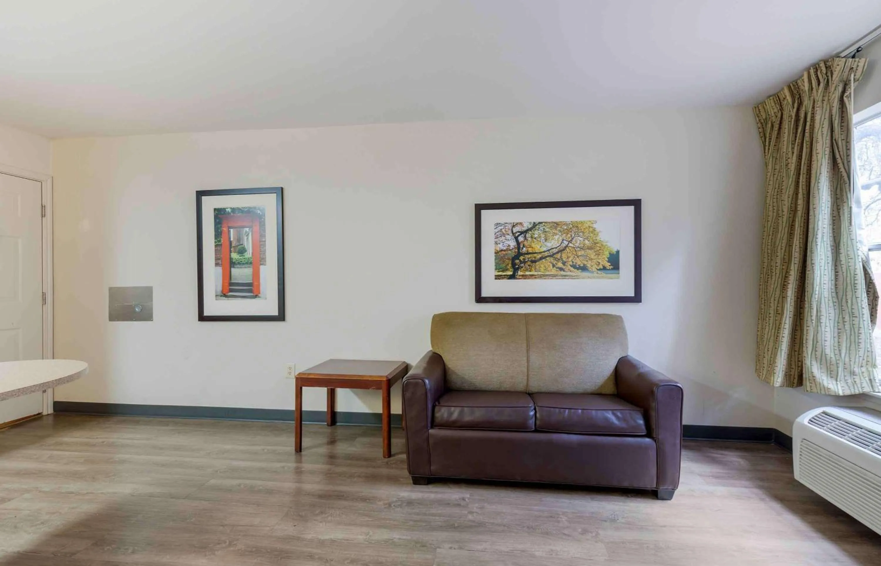 Bedroom in Extended Stay America Suites - Austin - North Central