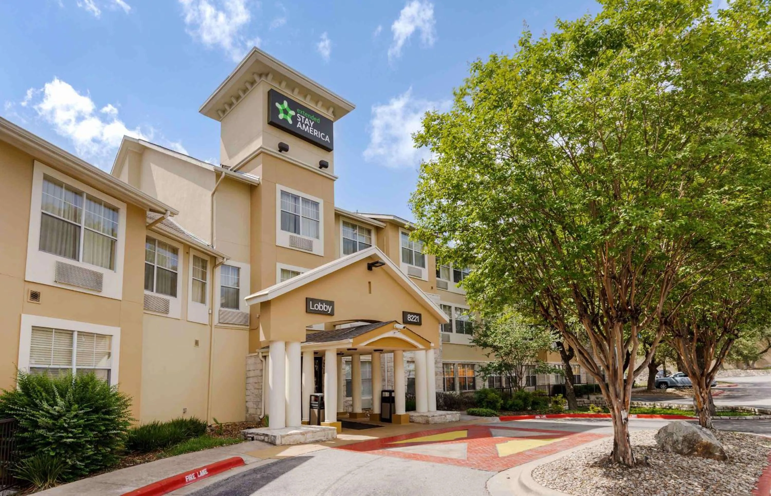 Property building in Extended Stay America Suites - Austin - North Central