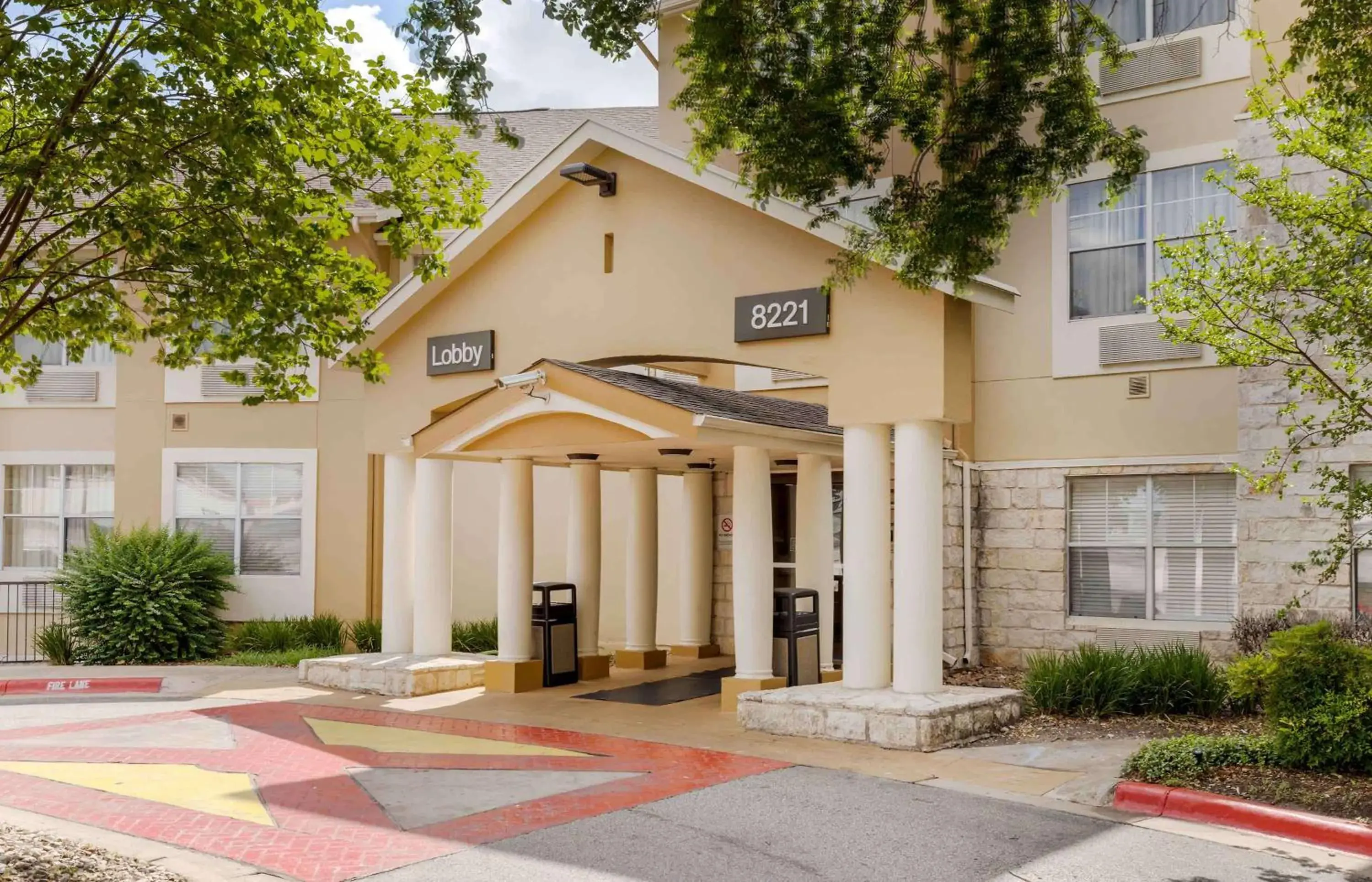 Property building in Extended Stay America Suites - Austin - North Central Property building in Extended Stay America Suites - Austin - North Central