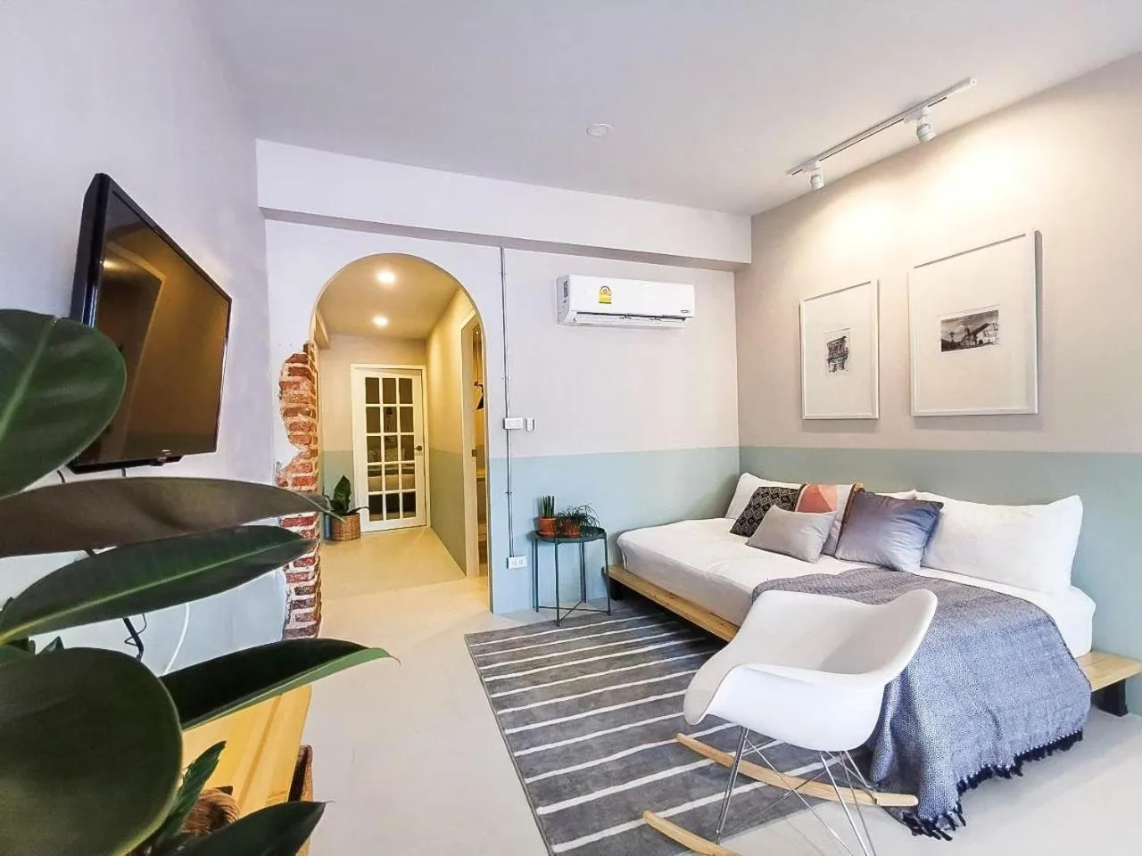 Bed in Snoozy Guesthouse