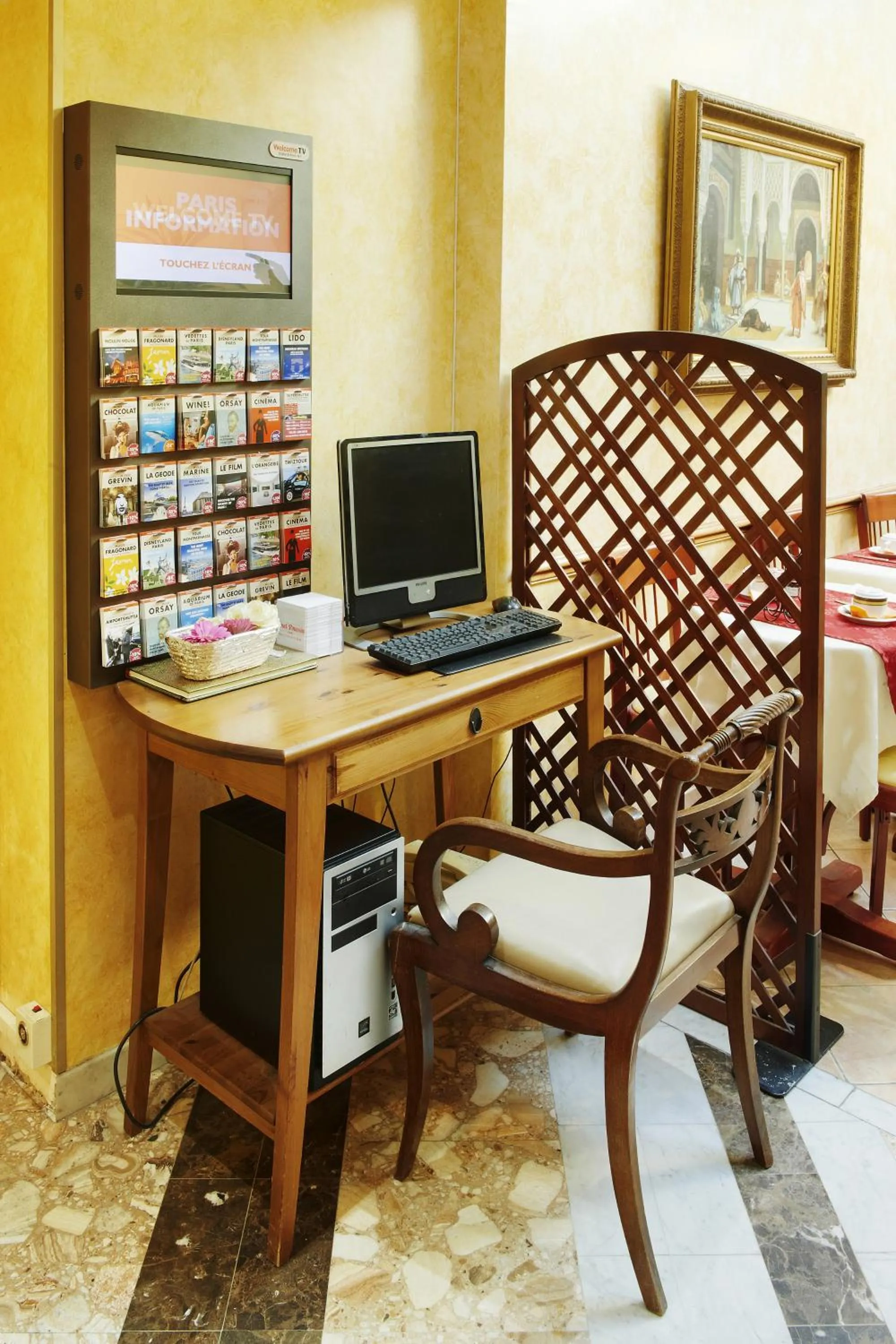 Lobby or reception in Hôtel Poussin