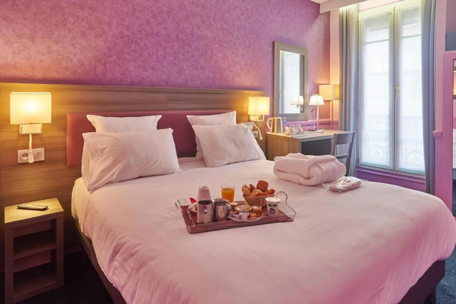 Bed in Hôtel Poussin