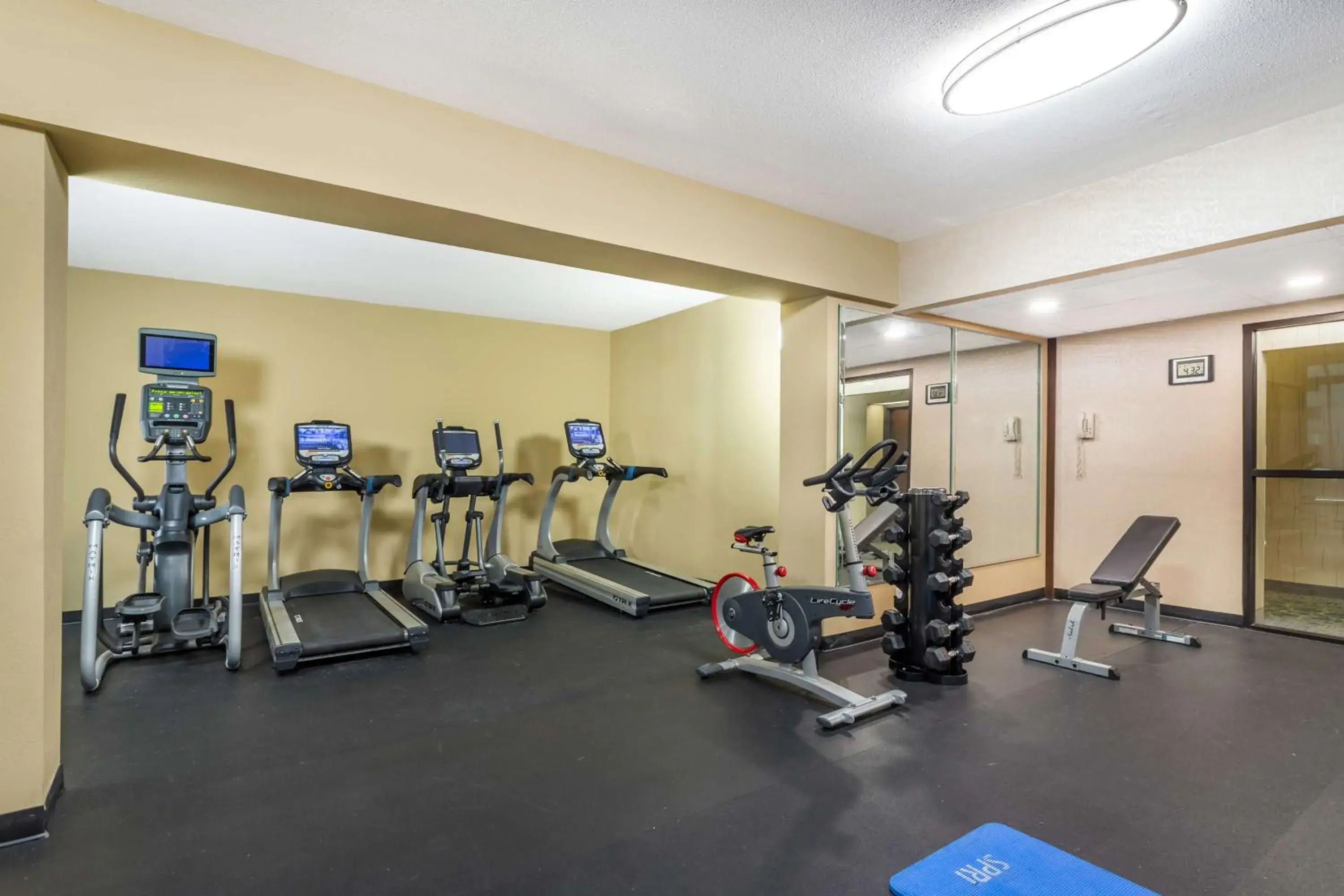 Fitness centre/facilities in Best Western Plus Houston Energy Corridor Fitness centre/facilities in Best Western Plus Houston Energy Corridor