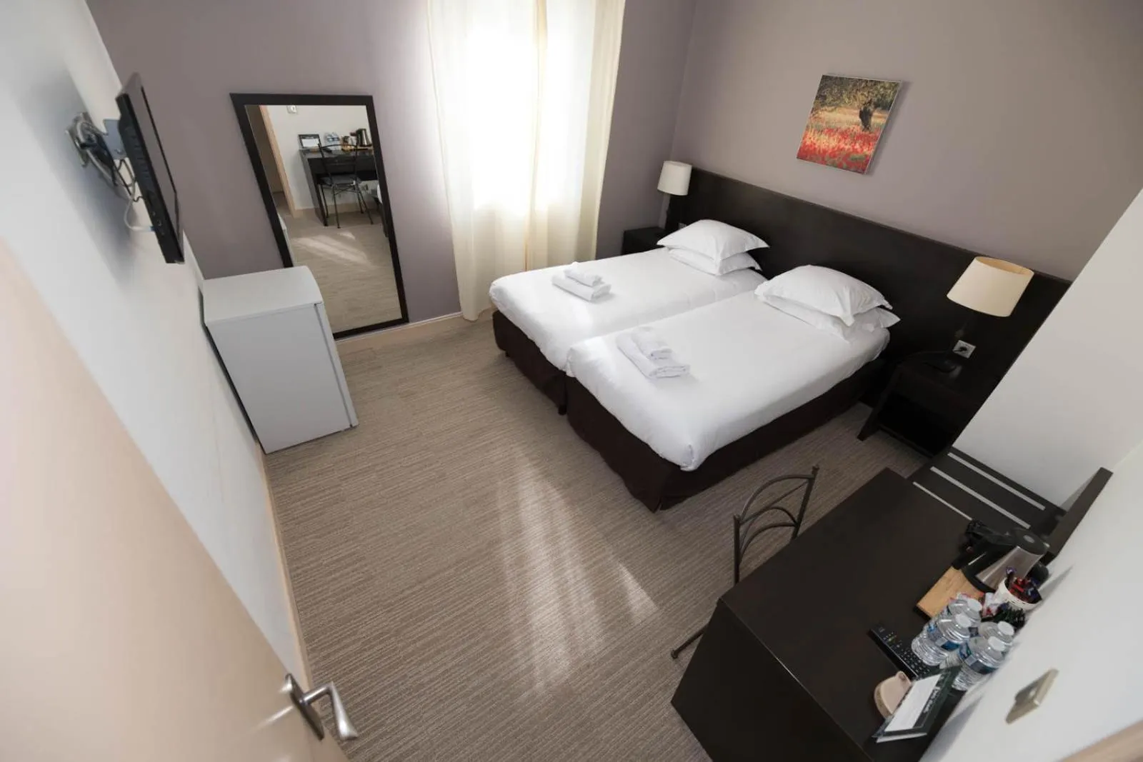 Photo of the whole room, Bed in SOWELL HOTELS Domaine de la Petite Isle