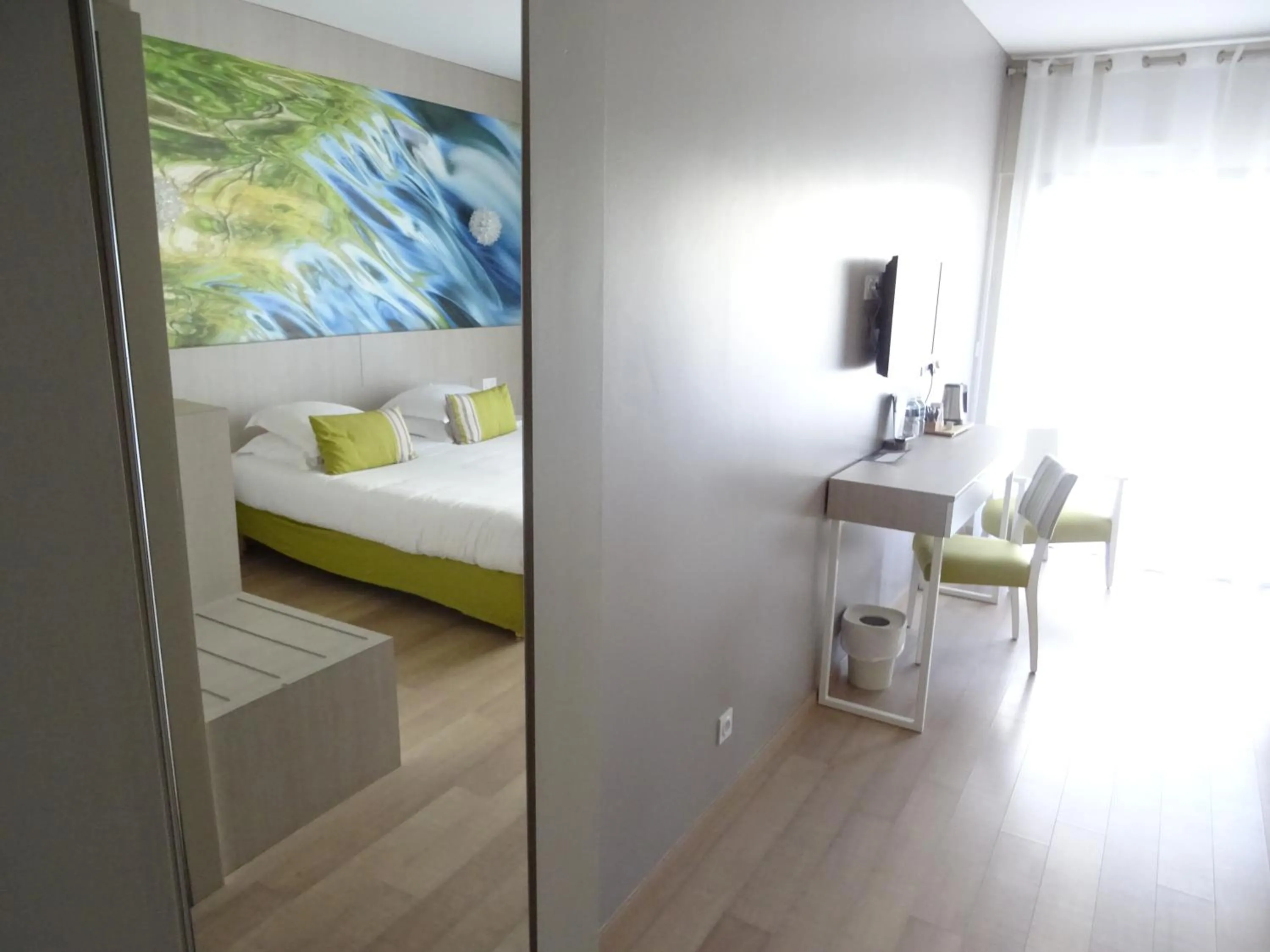 Bed in SOWELL HOTELS Domaine de la Petite Isle