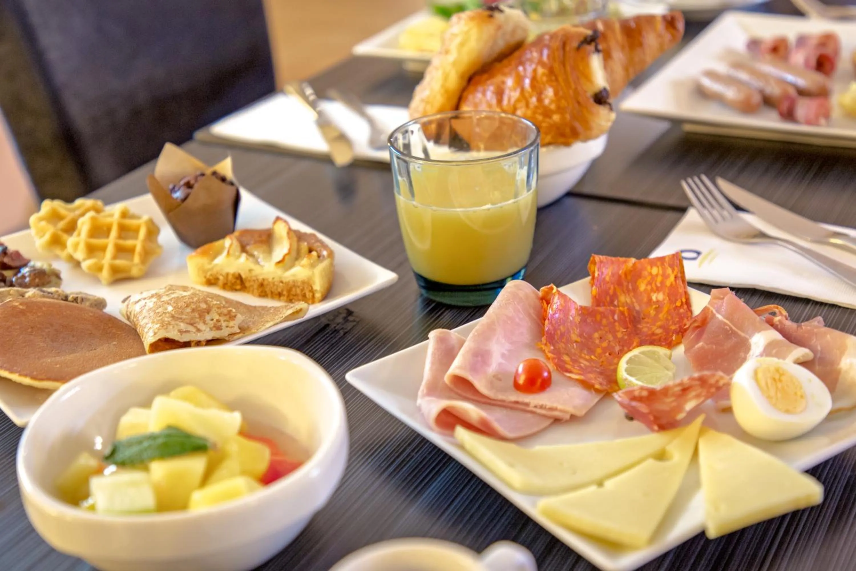 Breakfast in SOWELL HOTELS Domaine de la Petite Isle