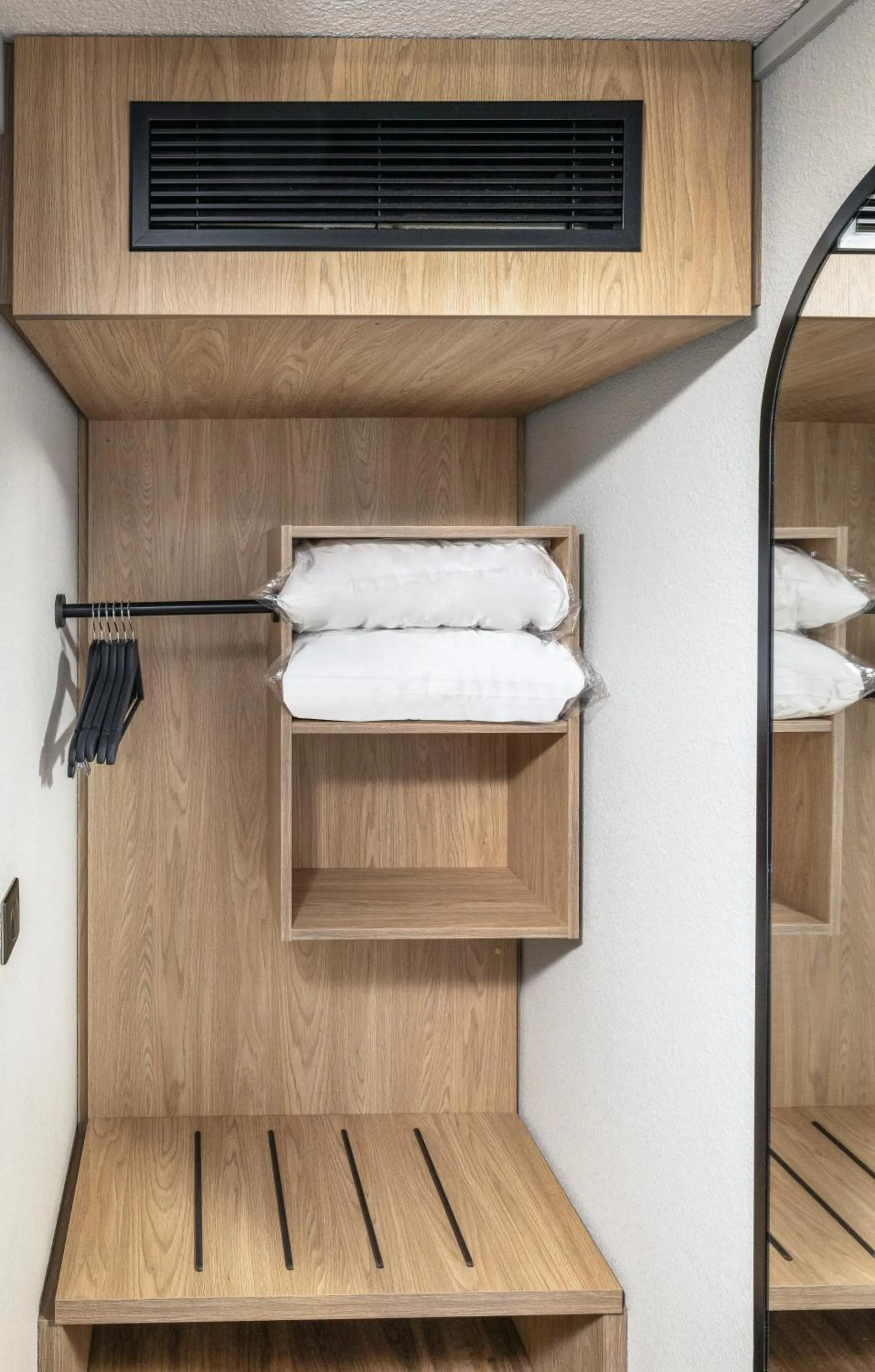 wardrobe in Campanile Nature - Taverny