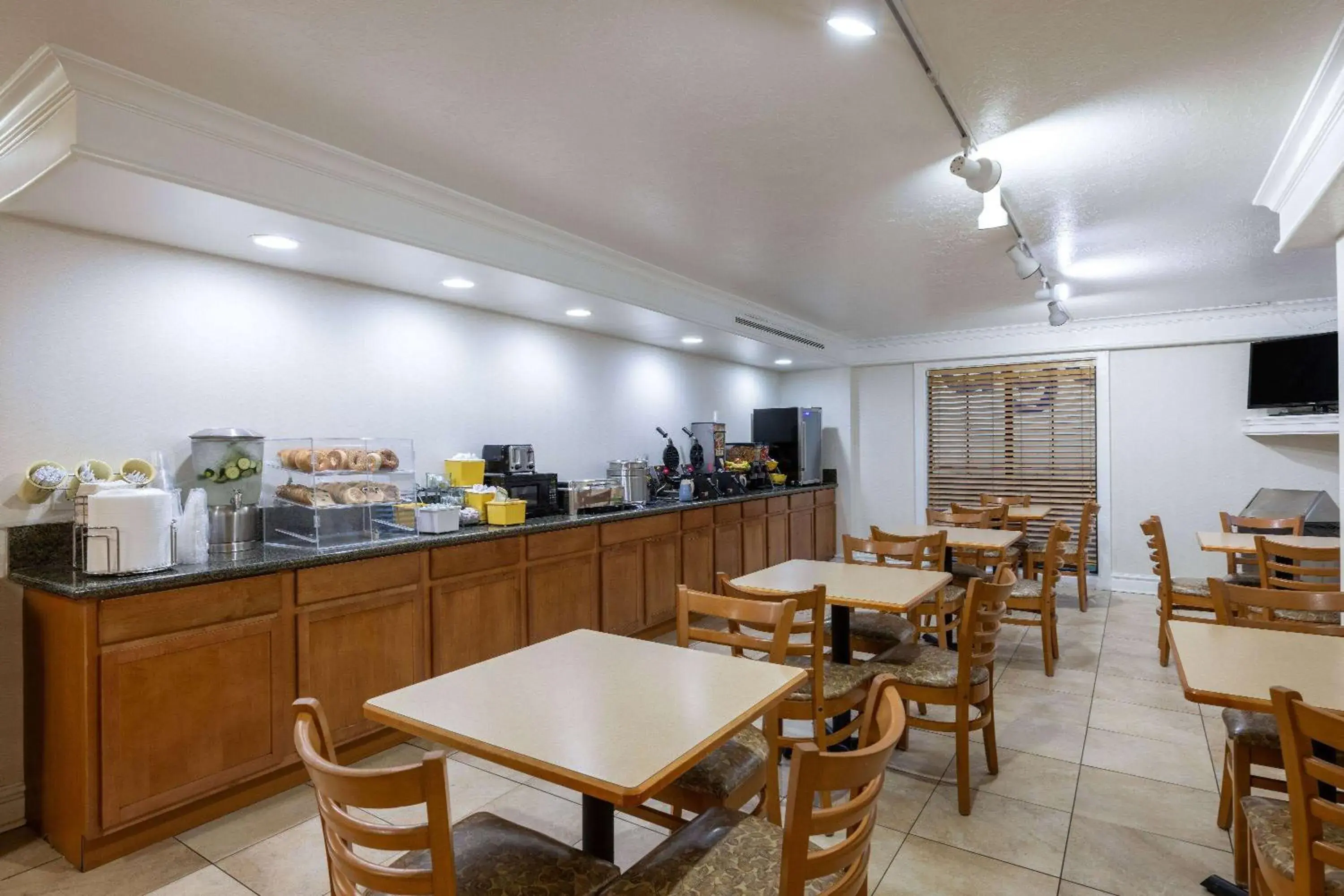 Breakfast in Days Inn by Wyndham Casper Breakfast in Days Inn by Wyndham Casper