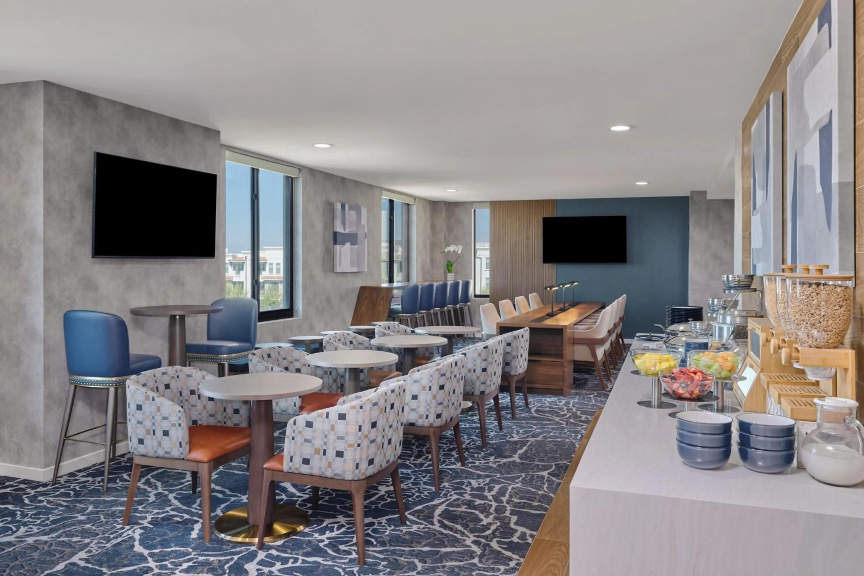 Lounge or bar in Sheraton Hotel Stonebriar